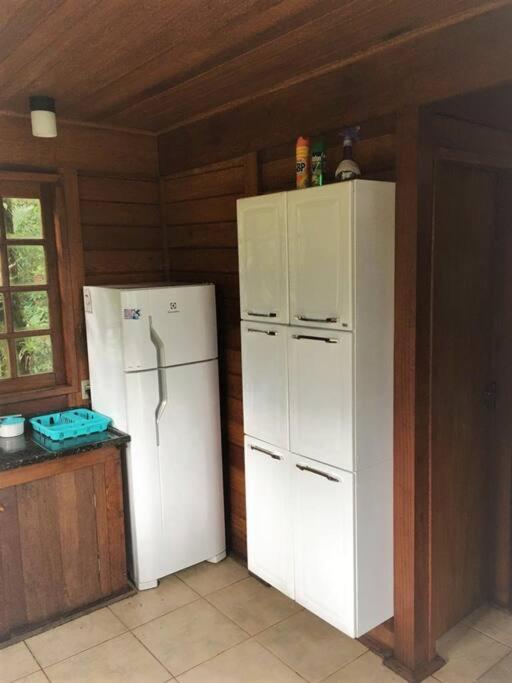 Cantinho do Bem - Lindo Chalé com piscina exclusiva e vista pra Serra do Mar!