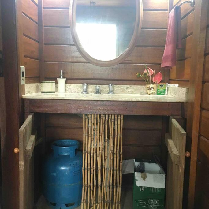 Cantinho do Bem - Lindo Chalé com piscina exclusiva e vista pra Serra do Mar!