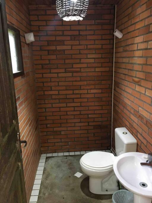 Cantinho do Bem - Lindo Chalé com piscina exclusiva e vista pra Serra do Mar!