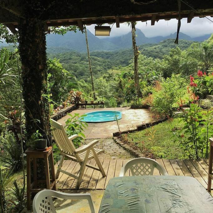 Cantinho do Bem - Lindo Chalé com piscina exclusiva e vista pra Serra do Mar!