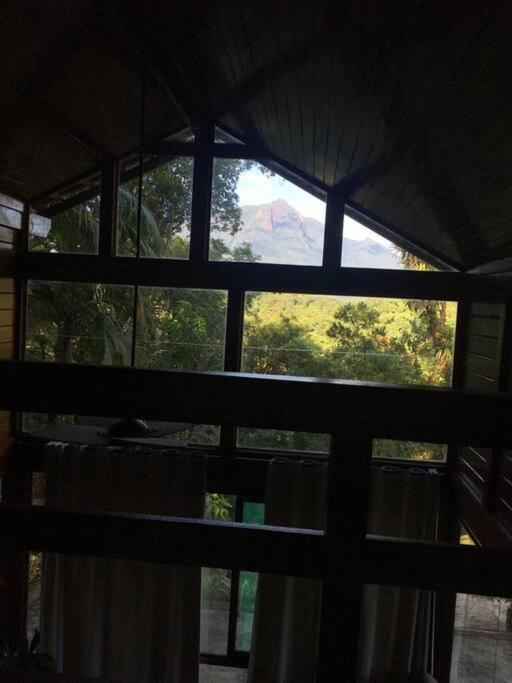 Cantinho do Bem - Lindo Chalé com piscina exclusiva e vista pra Serra do Mar!