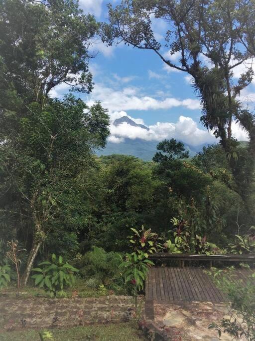 Cantinho do Bem - Lindo Chalé com piscina exclusiva e vista pra Serra do Mar!