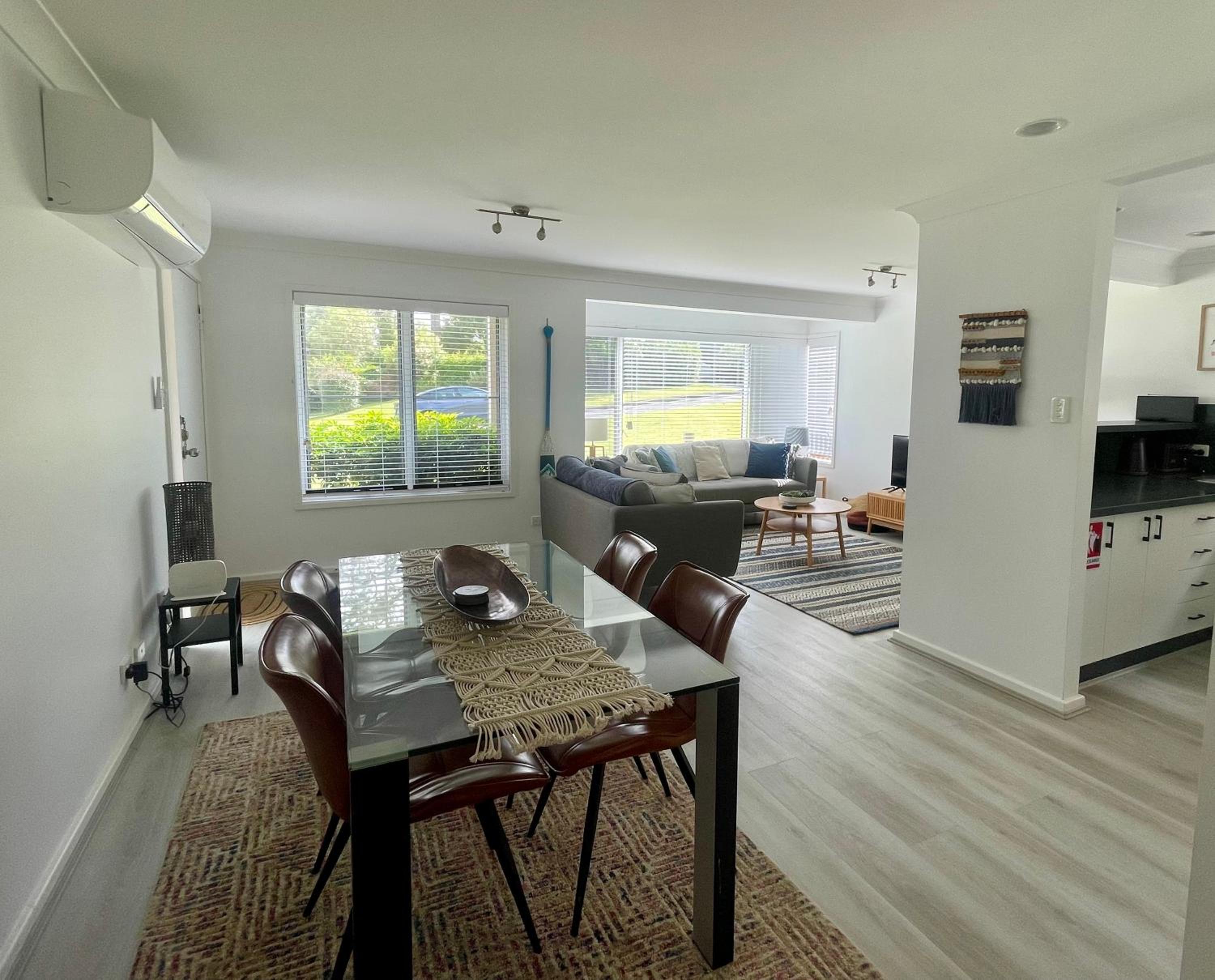Sunset Beach House 100mtrs to the Beach 3 Bedroom