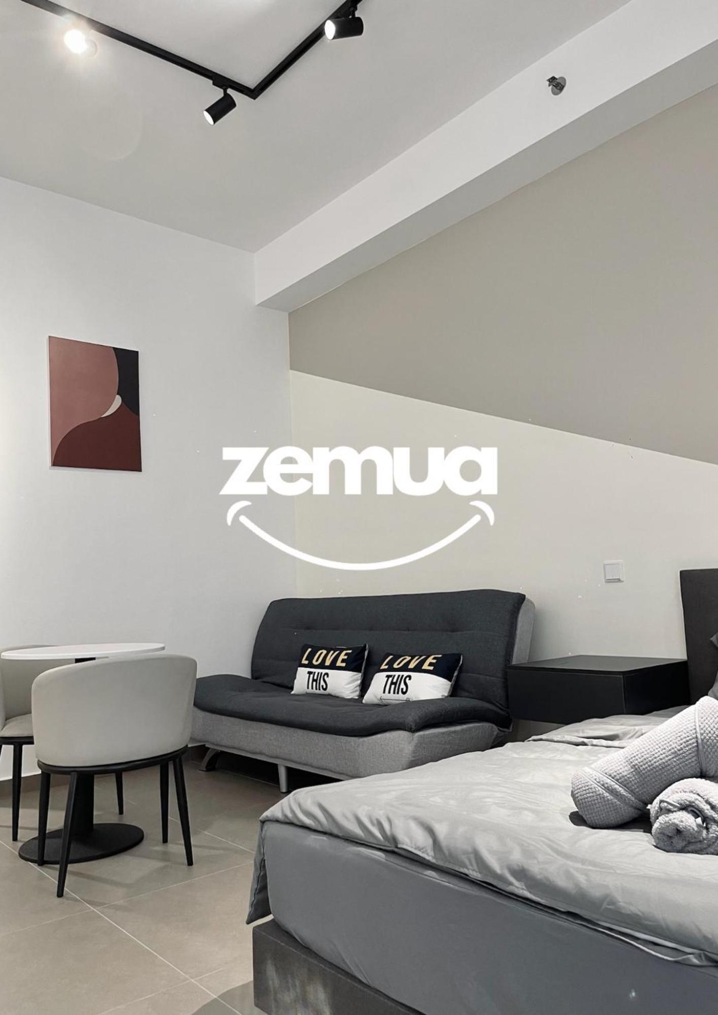Minimalist Style Monthly Stay Fully Furnished Near 1U & IKEA WiFi Free Weekly Room Service photo 4