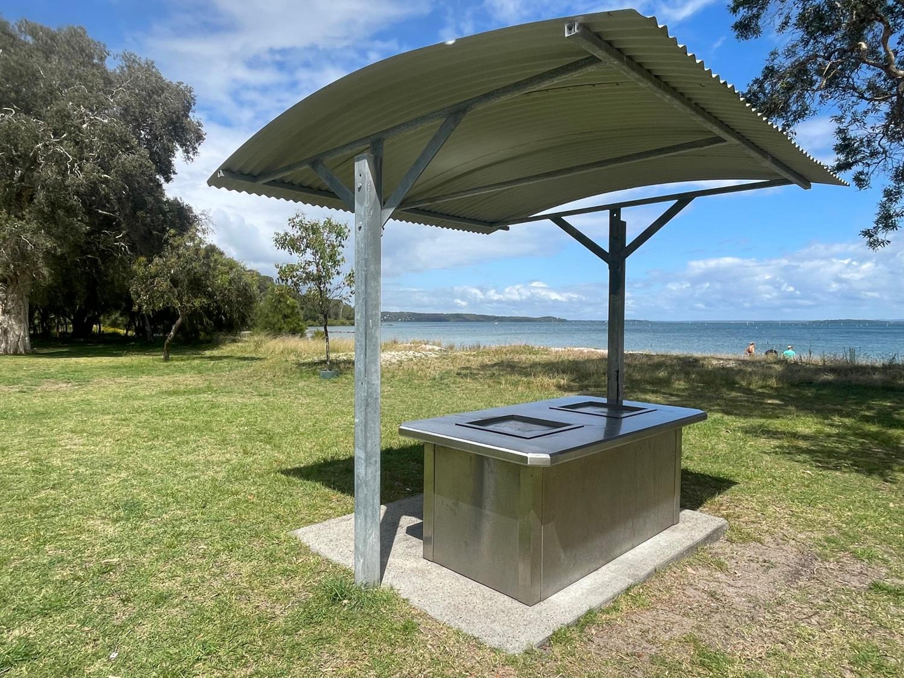 Sunset Beach House 100mtrs to the Beach 3 Bedroom