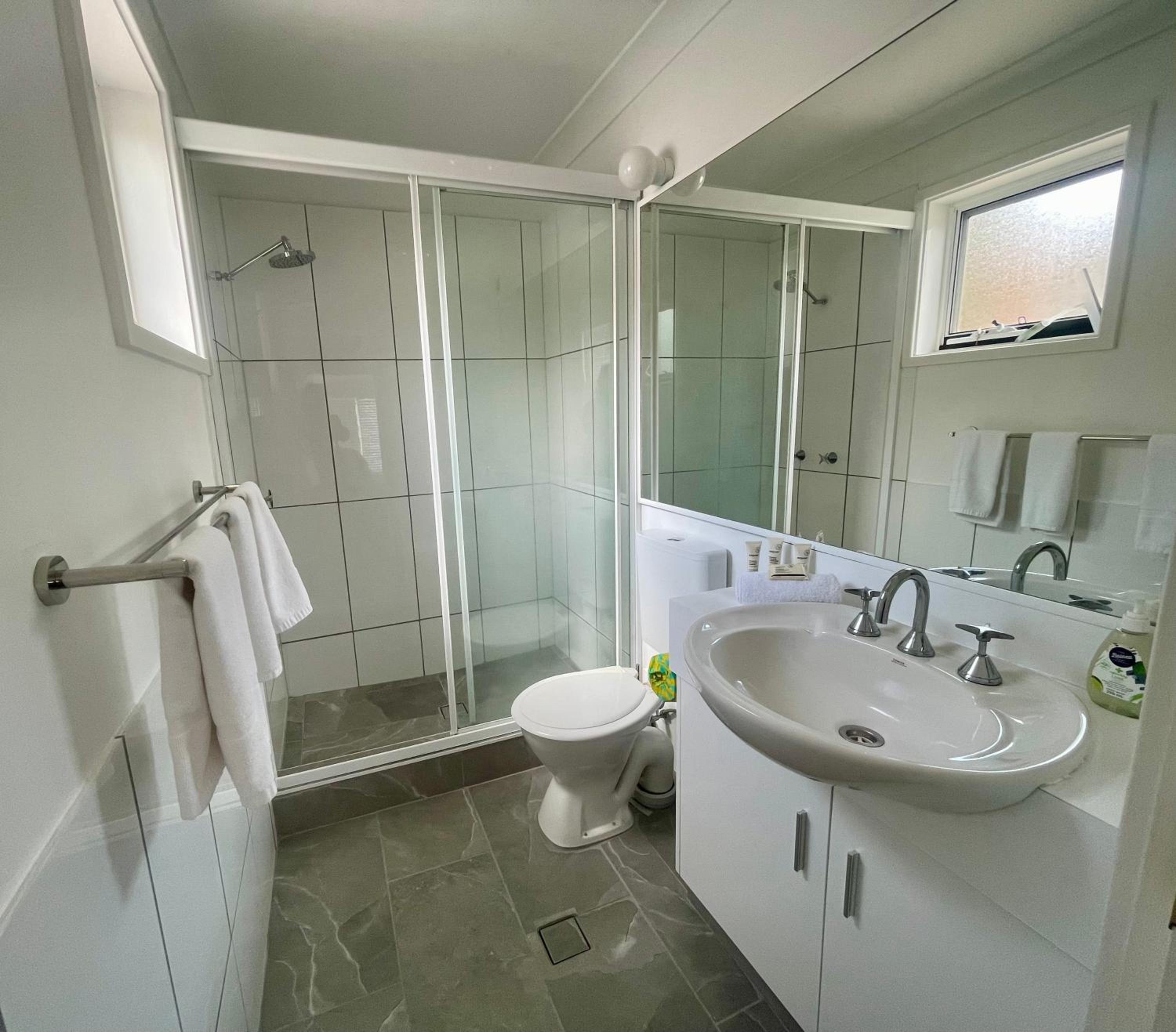 Sunset Beach House 100mtrs to the Beach 3 Bedroom