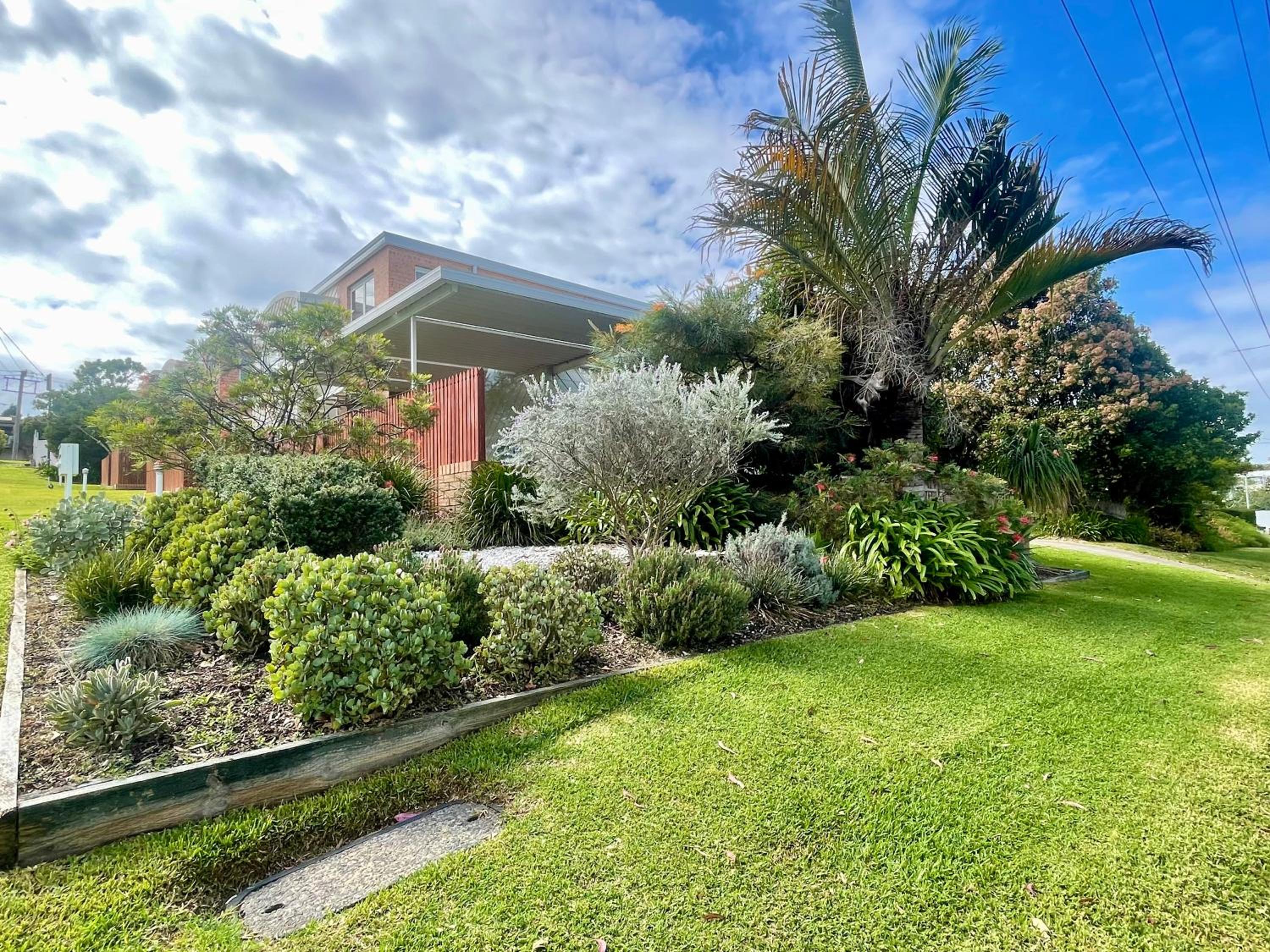Sunset Beach House 100mtrs to the Beach 3 Bedroom