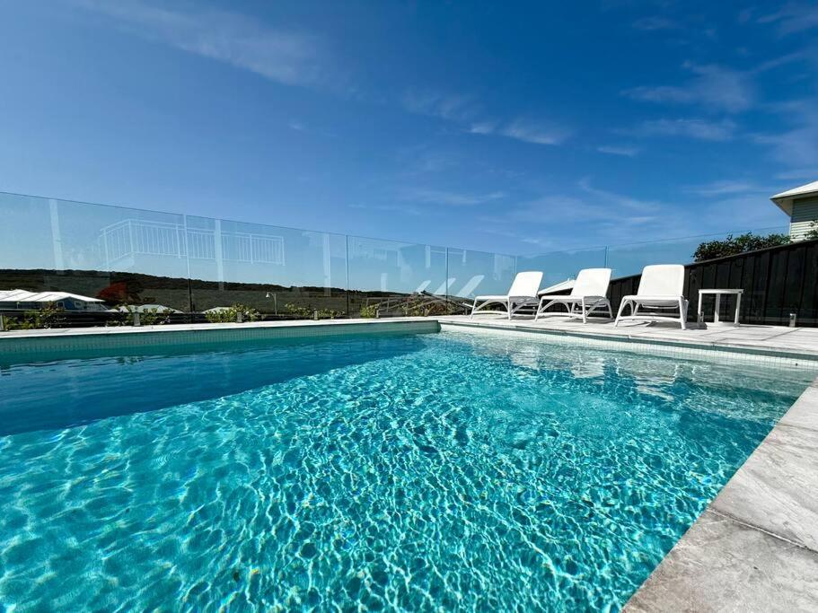Aquila Beach Retreat
