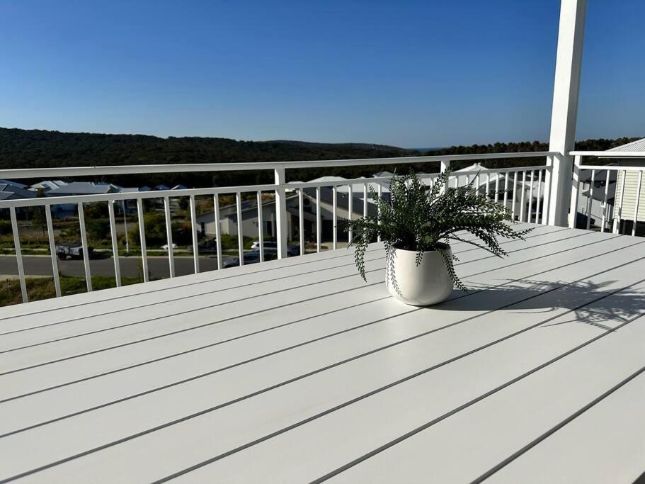 Aquila Beach Retreat