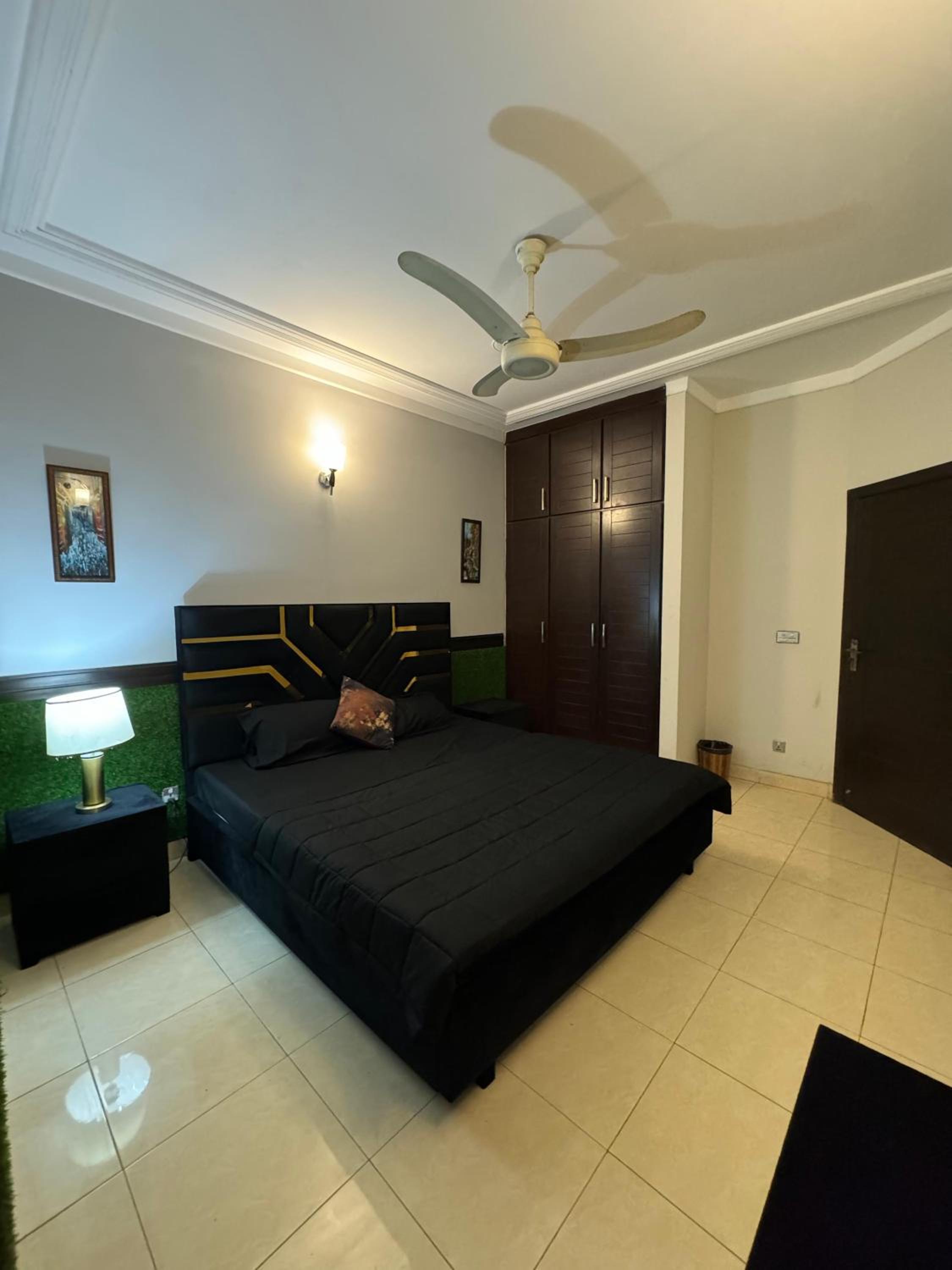 Phase 8 Air Avenue Luxury Apartments view 4