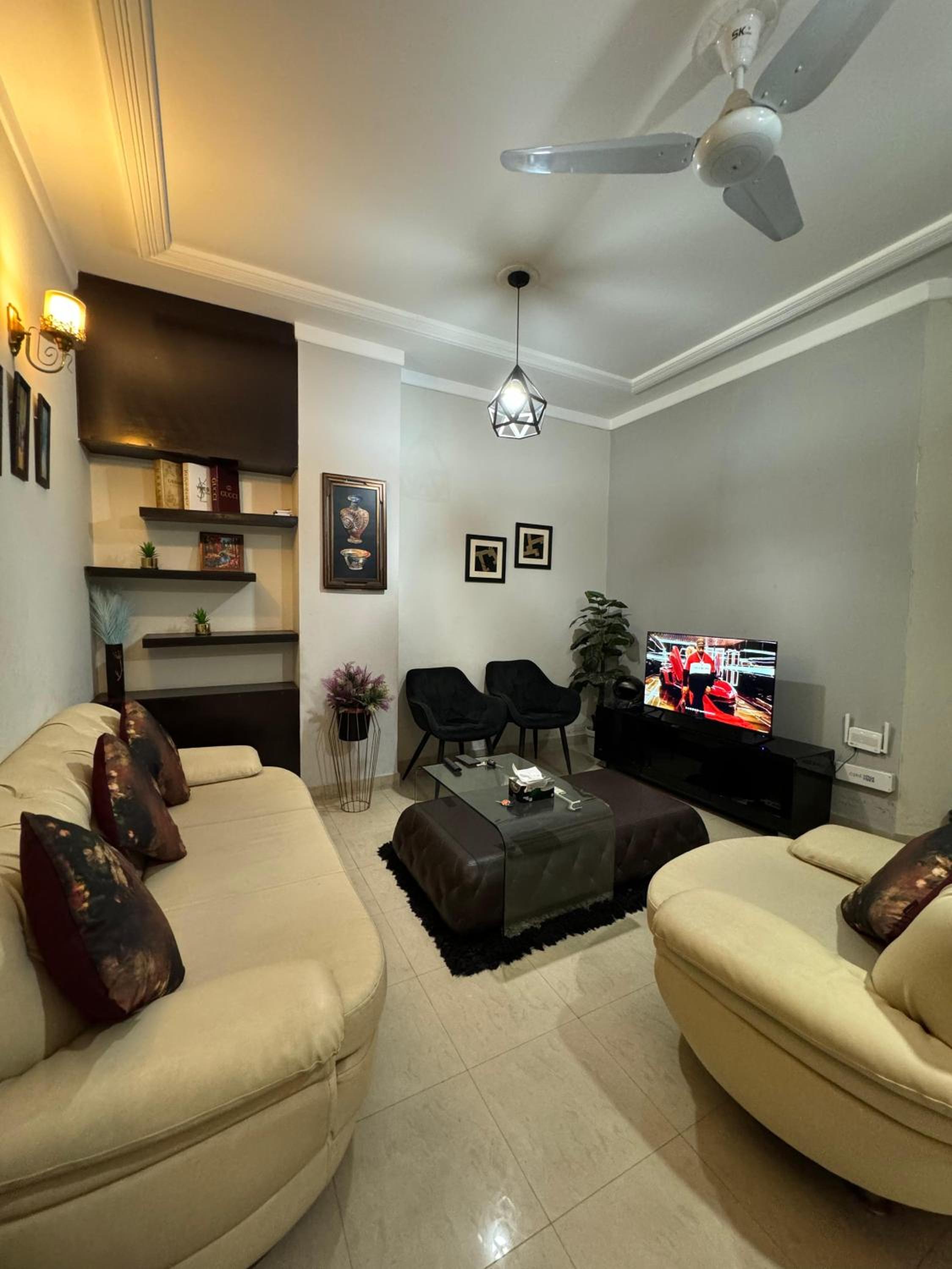 Phase 8 Air Avenue Luxury Apartments view 2