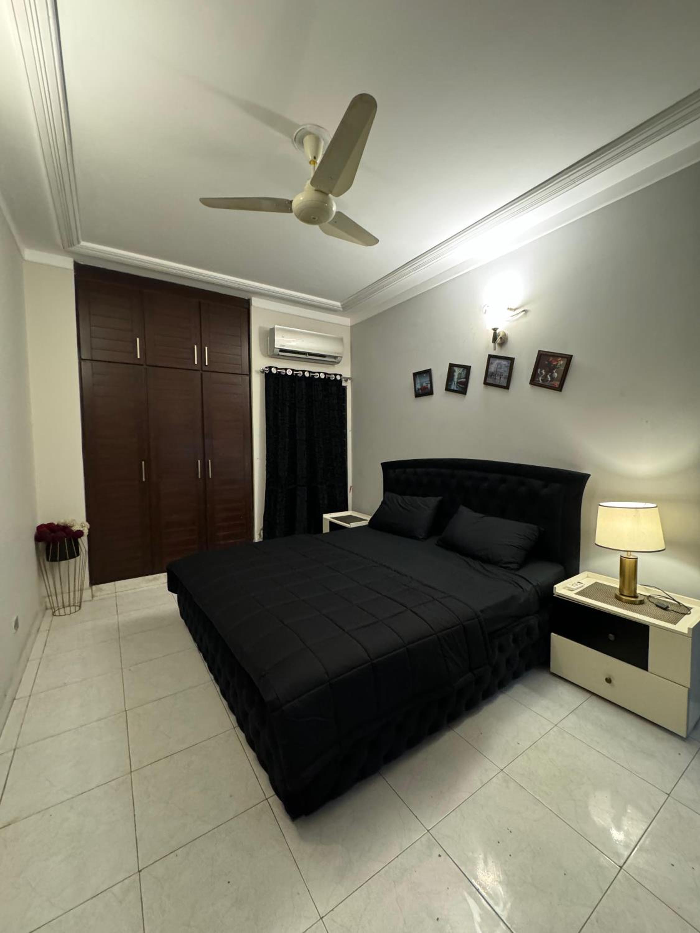 Phase 8 Air Avenue Luxury Apartments view 3