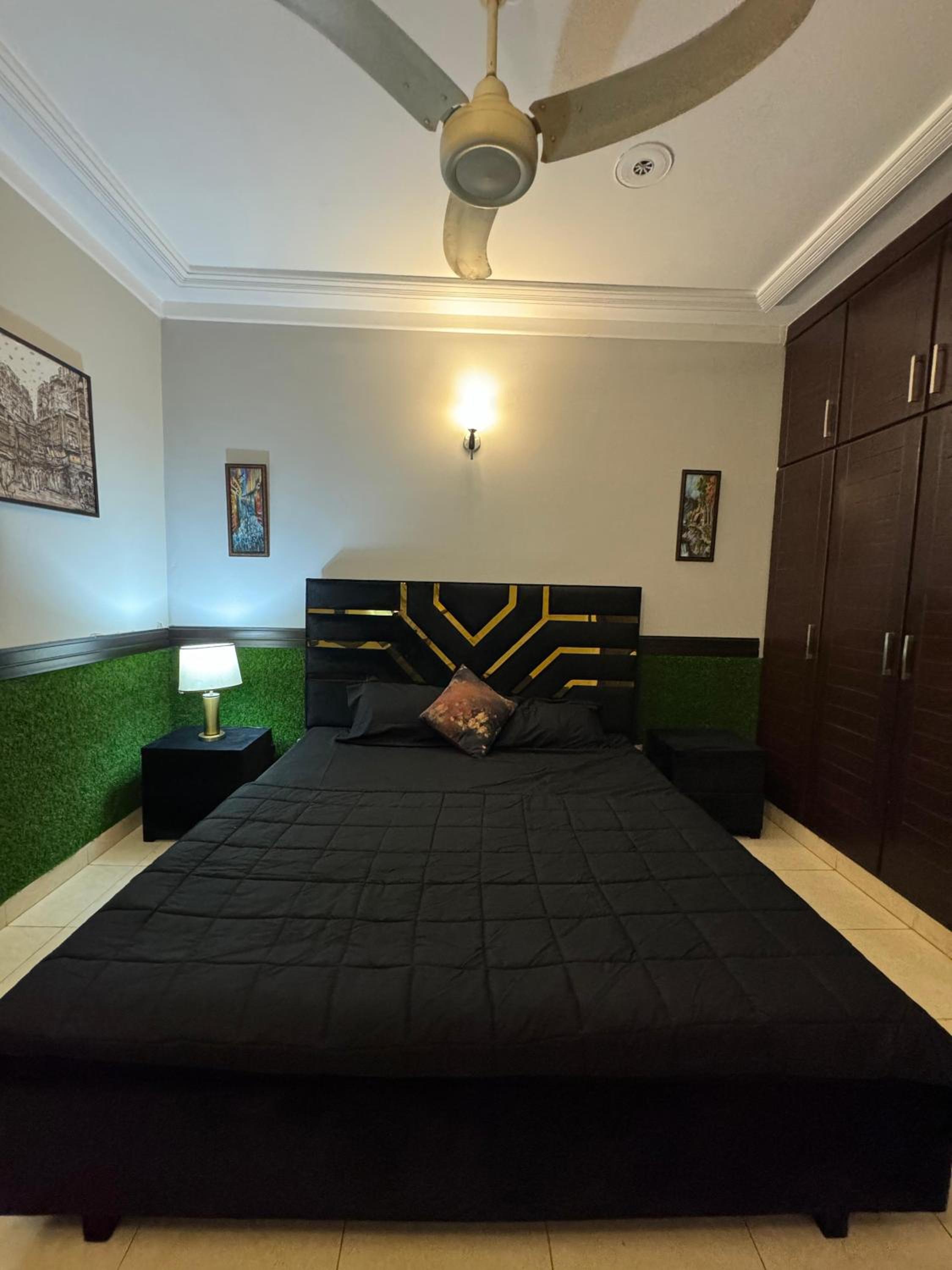 Phase 8 Air Avenue Luxury Apartments view 5