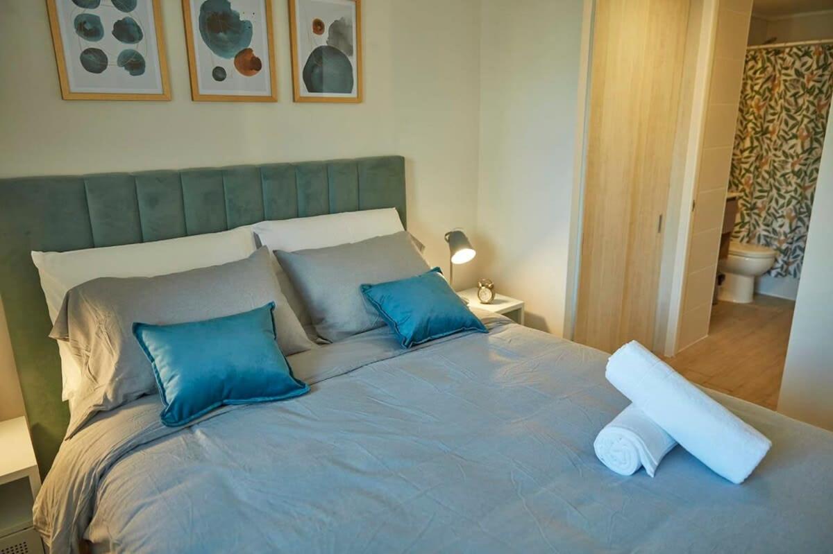 HOM I Amplio y Comodo Depto 2D2B 3PAX en Santiago