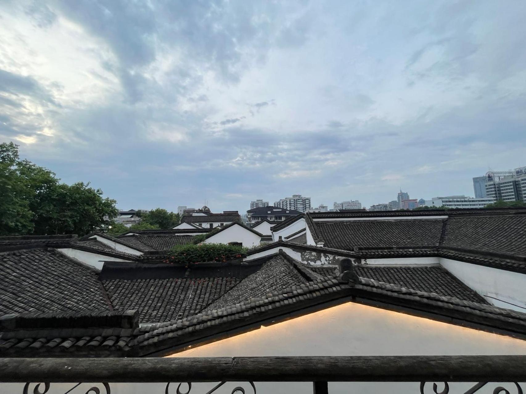 Mulan Road Youth Hotel