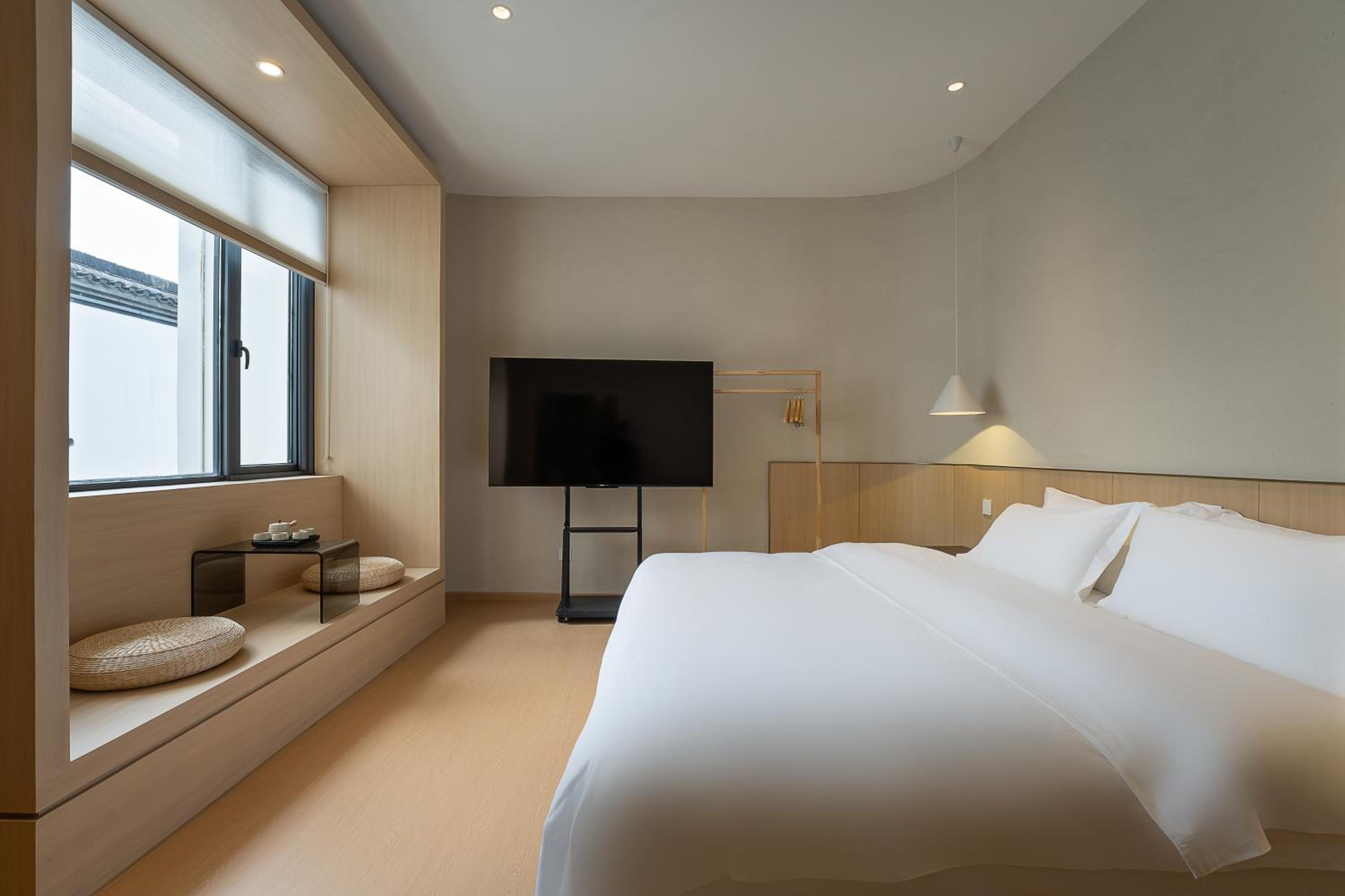 Mulan Road Youth Hotel