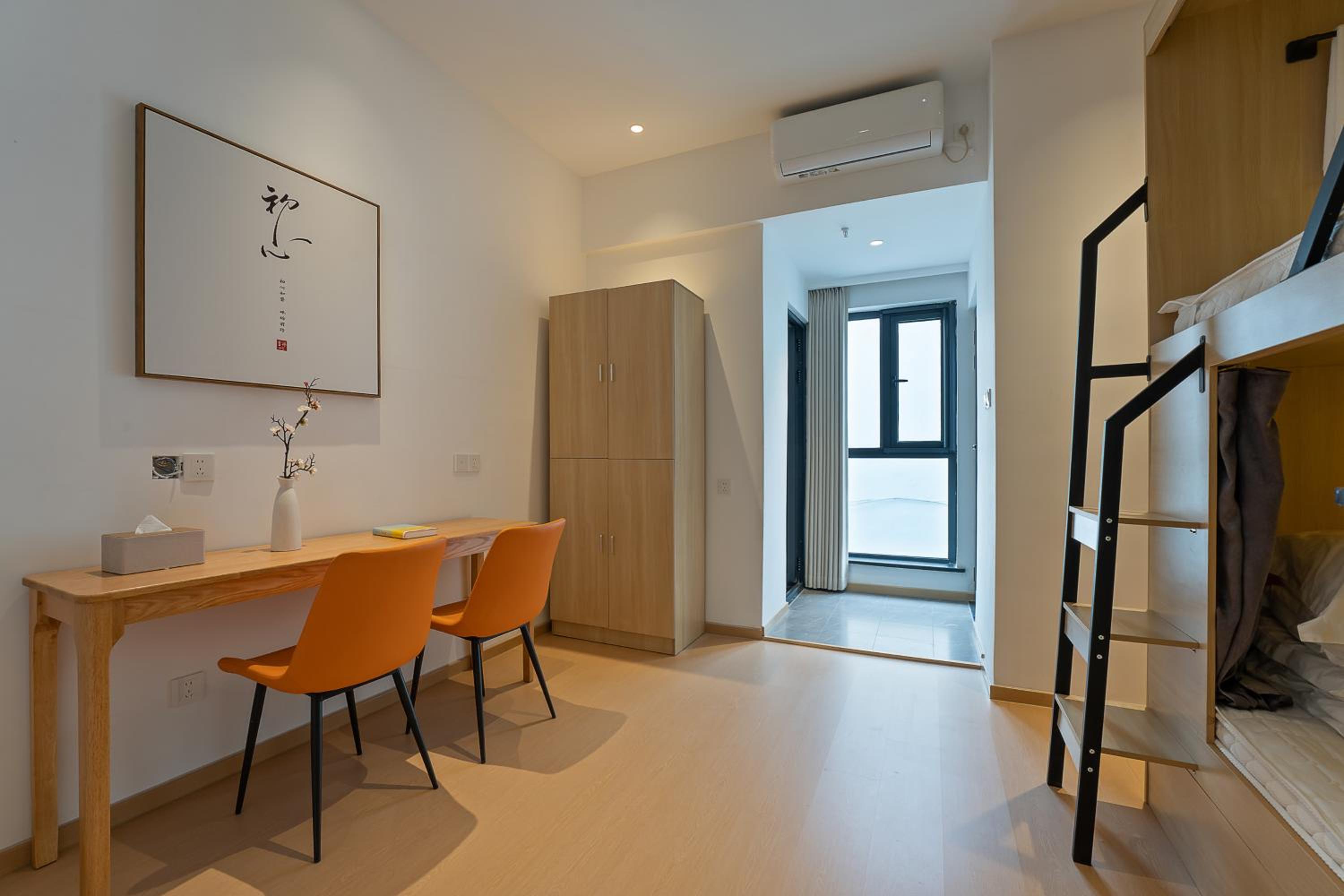 Mulan Road Youth Hotel
