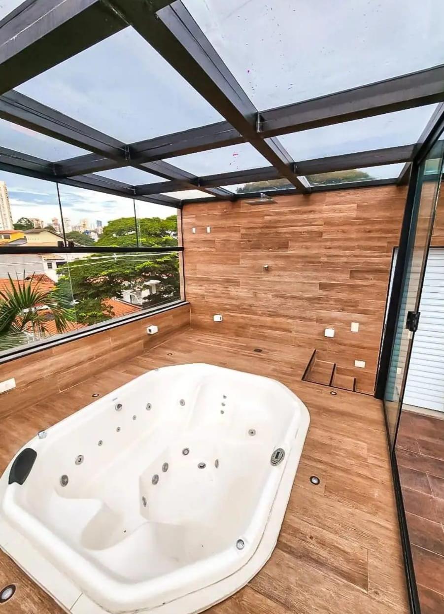 Cobertura Triplex de Luxo com Jacuzzi Privativa na Super Quadra Morumbi