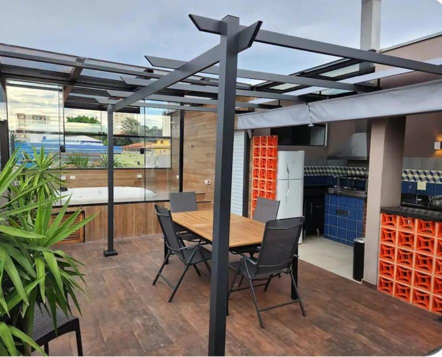 Cobertura Triplex de Luxo com Jacuzzi Privativa na Super Quadra Morumbi