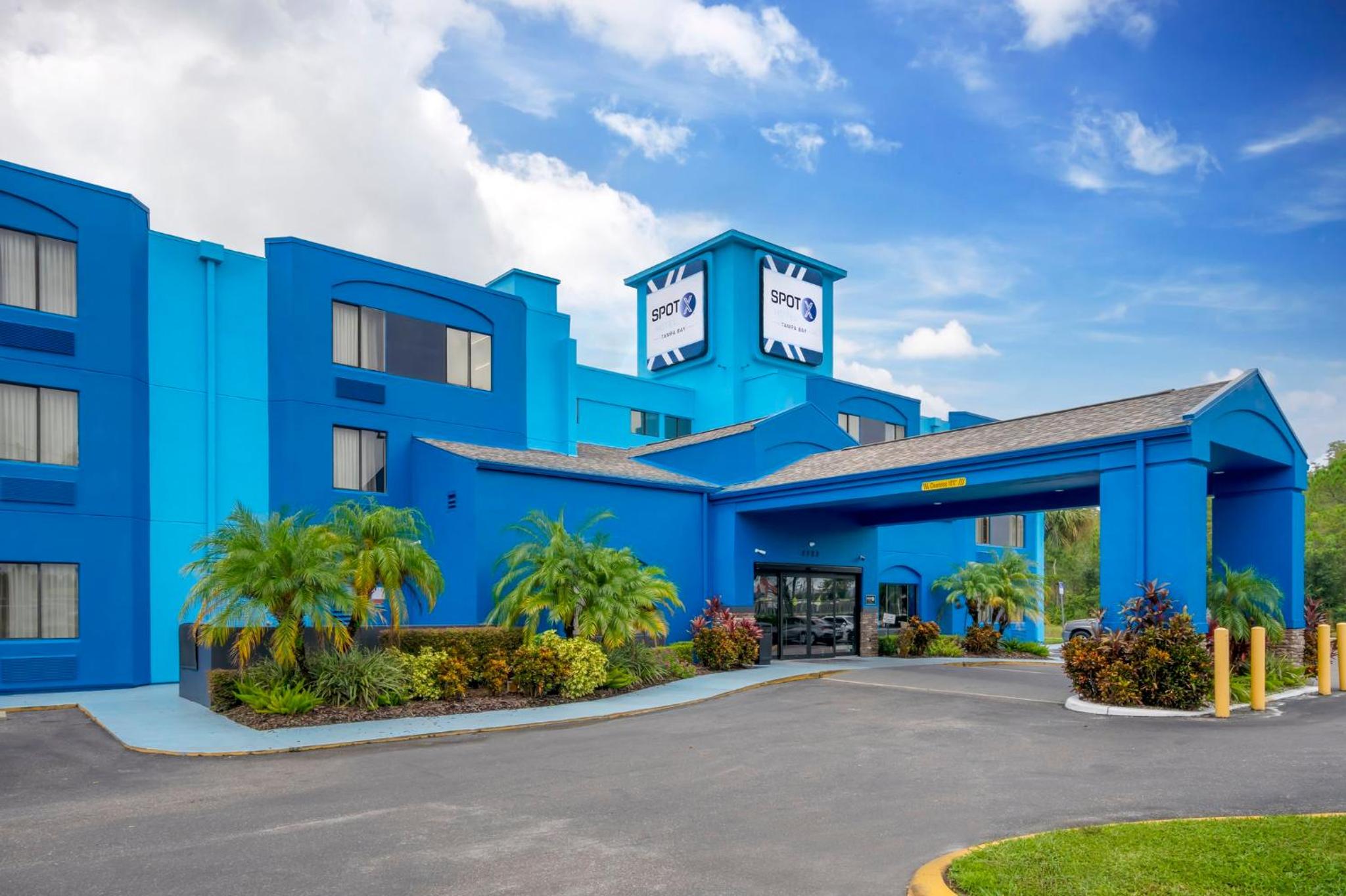 Tampa Bay Area Vacations - SPOT X Hotel Tampa - Wesley Chapel by The Red Collection - Property Image 1