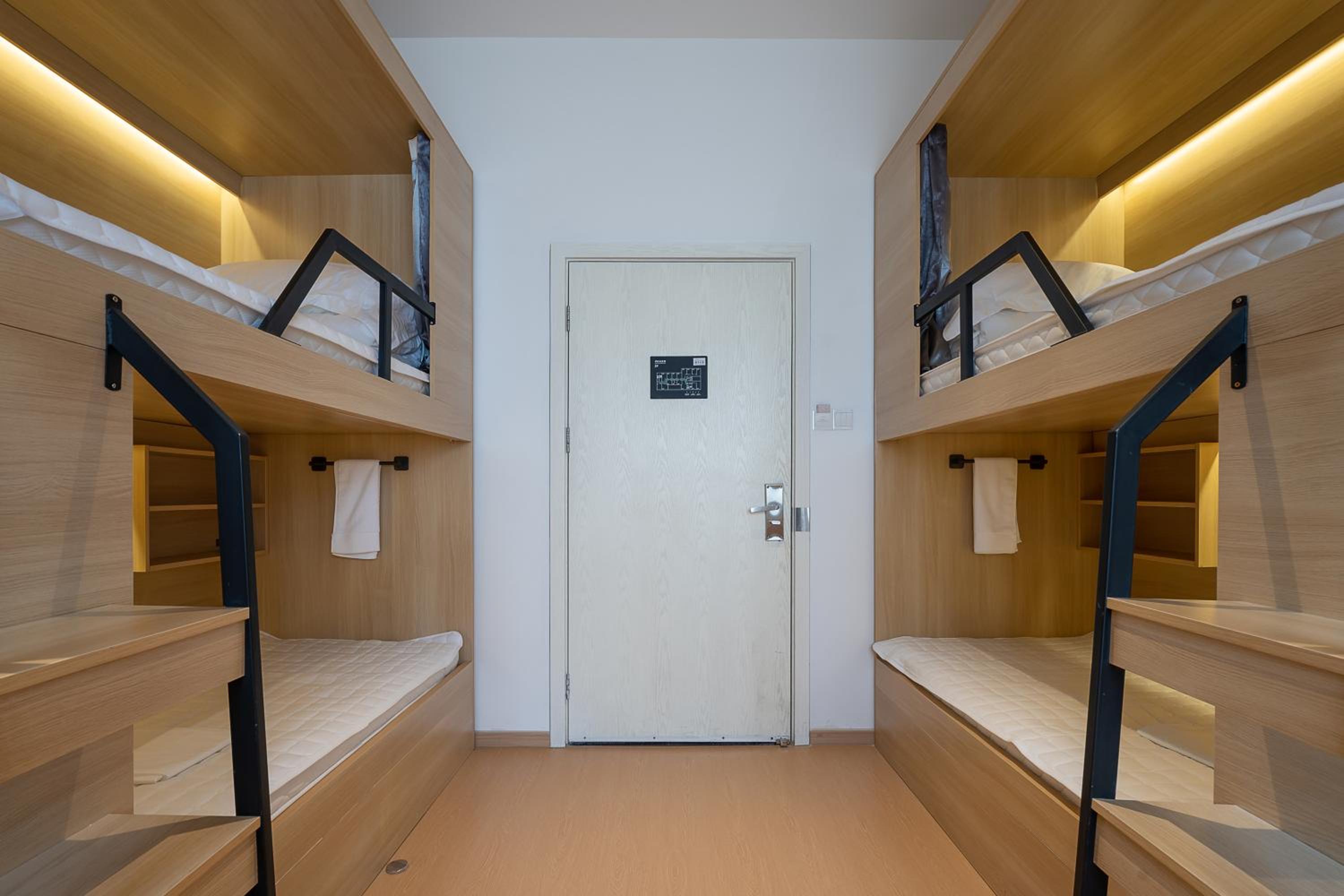 Mulan Road Youth Hotel
