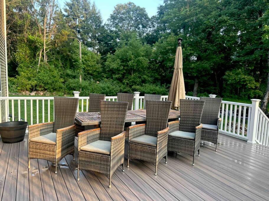 Forest Wonderland Sanctuary-Gourmet Ktchn, Fire pit, Jacuzzi tub