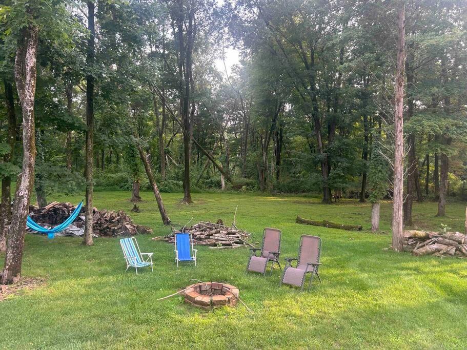 Forest Wonderland Sanctuary-Gourmet Ktchn, Fire pit, Jacuzzi tub