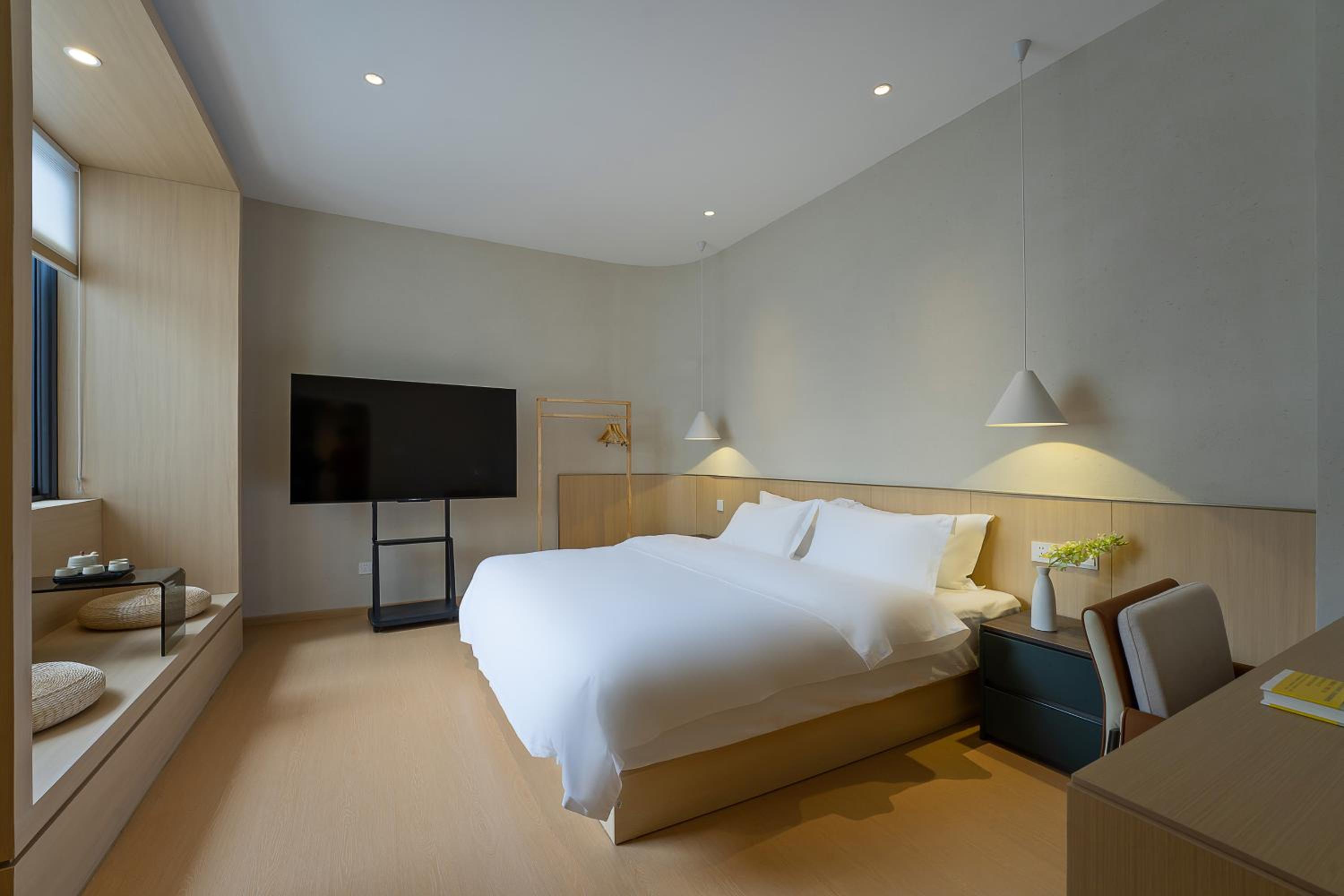 Mulan Road Youth Hotel