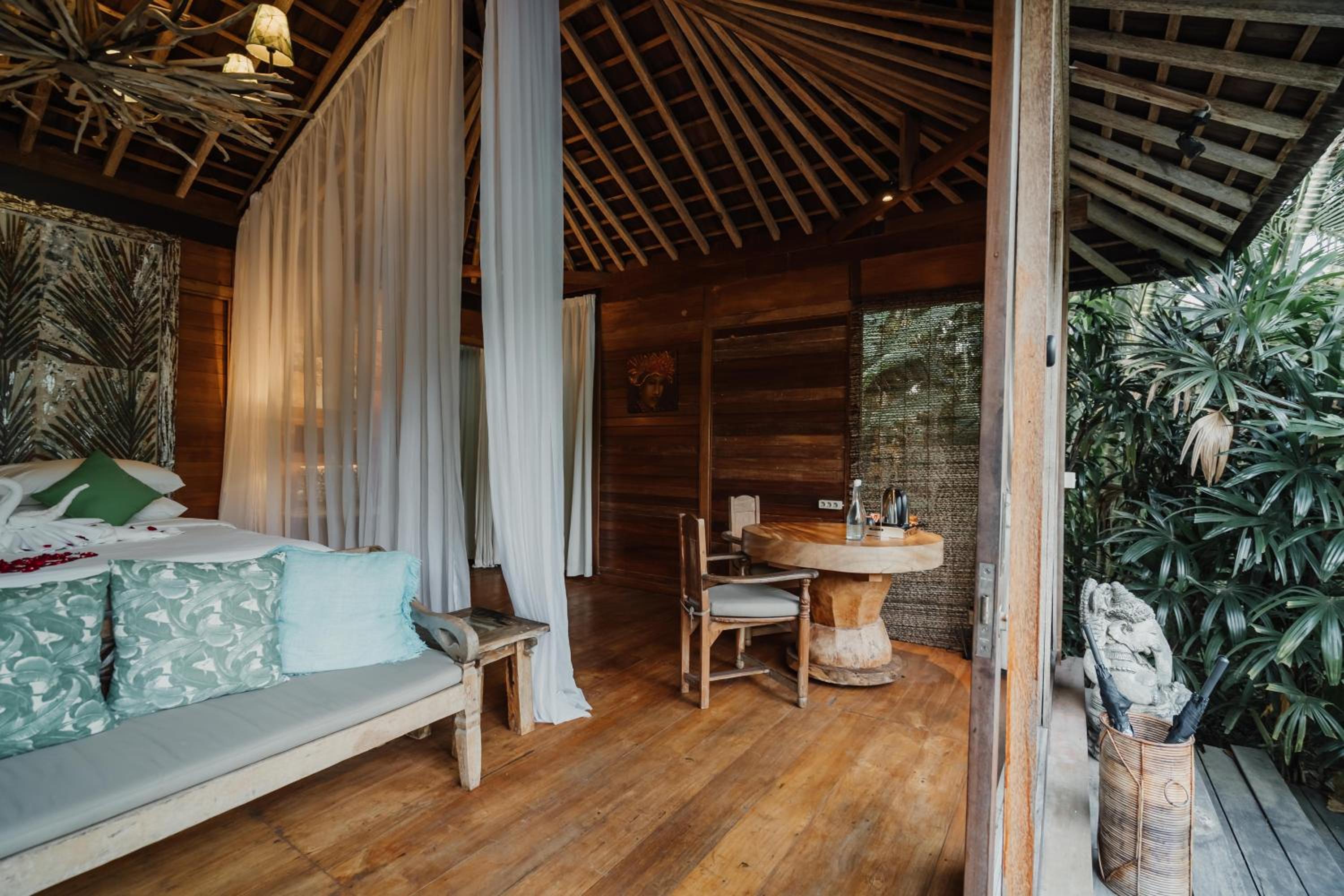 Kropak Canggu