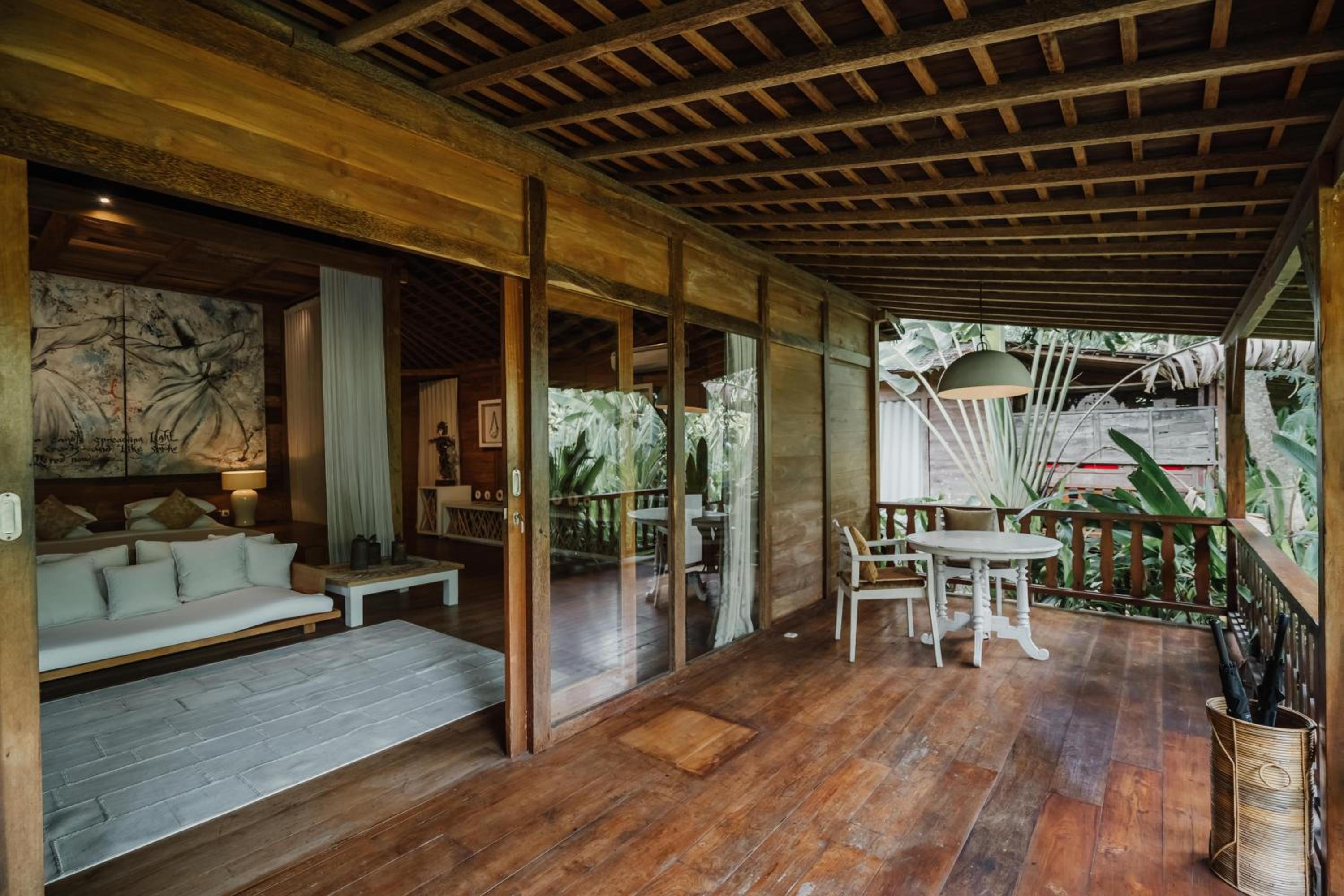 Kropak Canggu