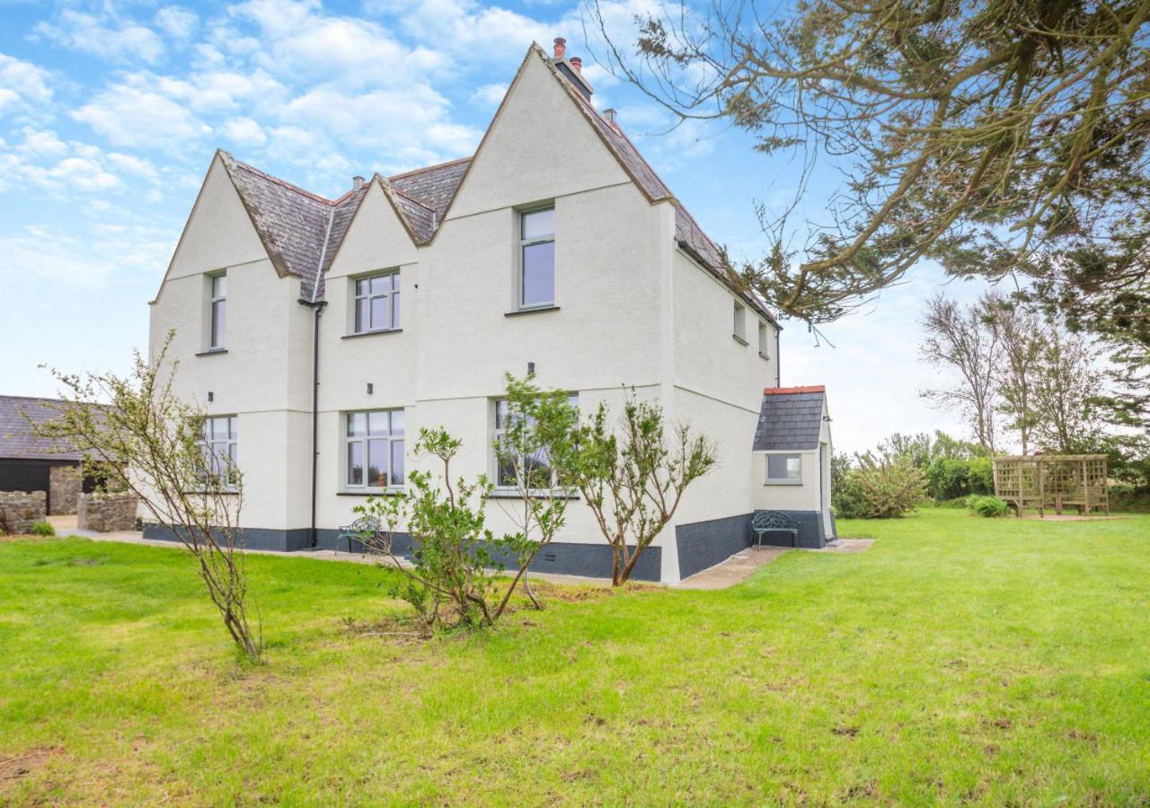 5 Bed in Llangwnadl oc-c29473