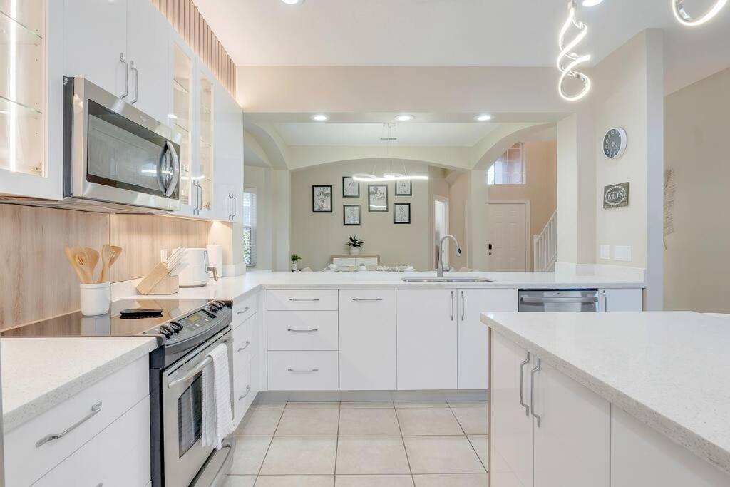 7-bedroom villa near Disney view 5