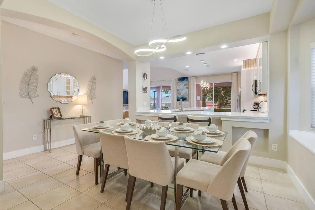 7-bedroom villa near Disney view 2