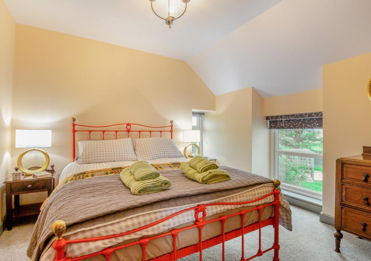 5 Bed in Llangwnadl oc-c29473