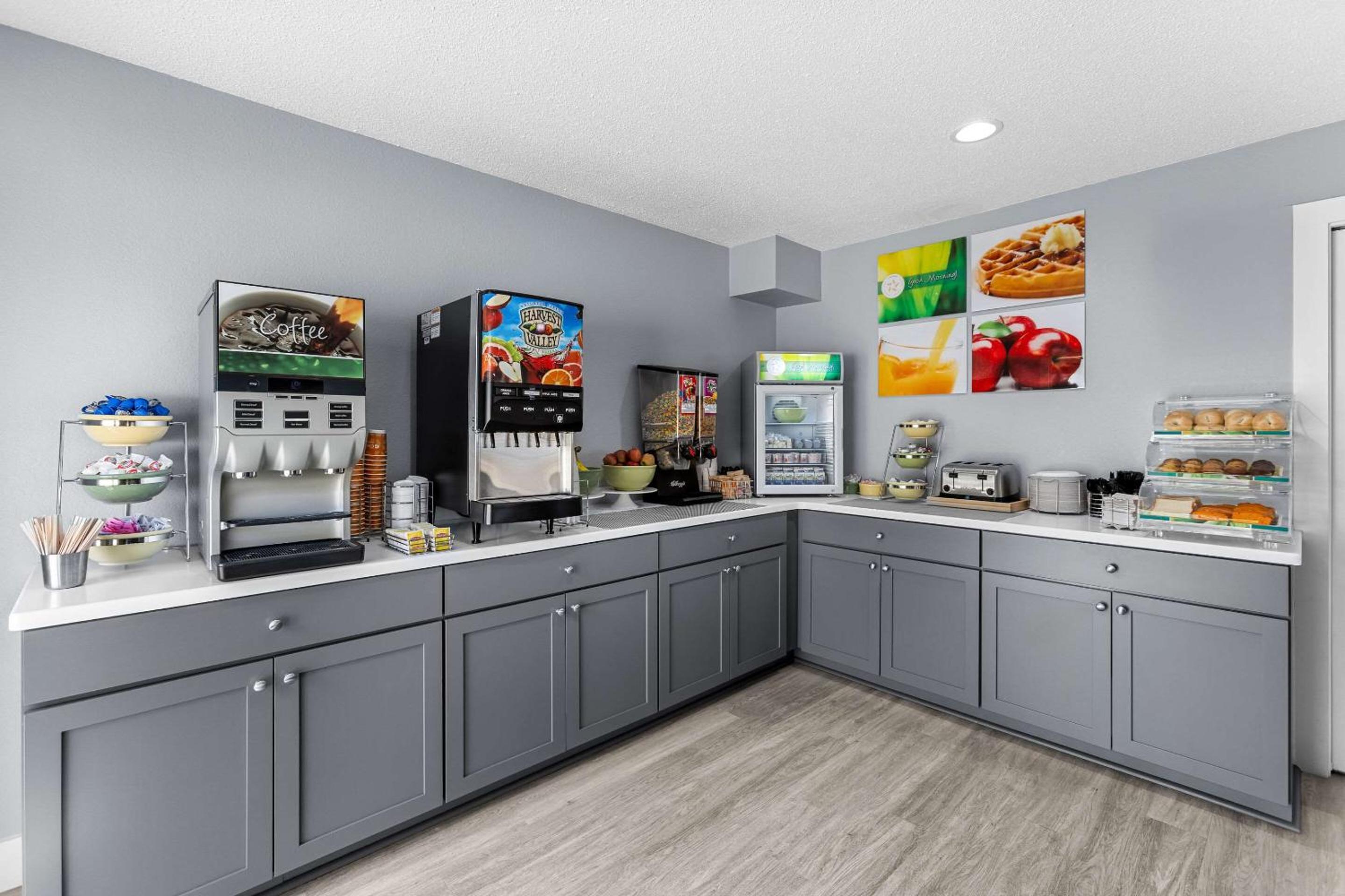 Quality Inn Lakefront
