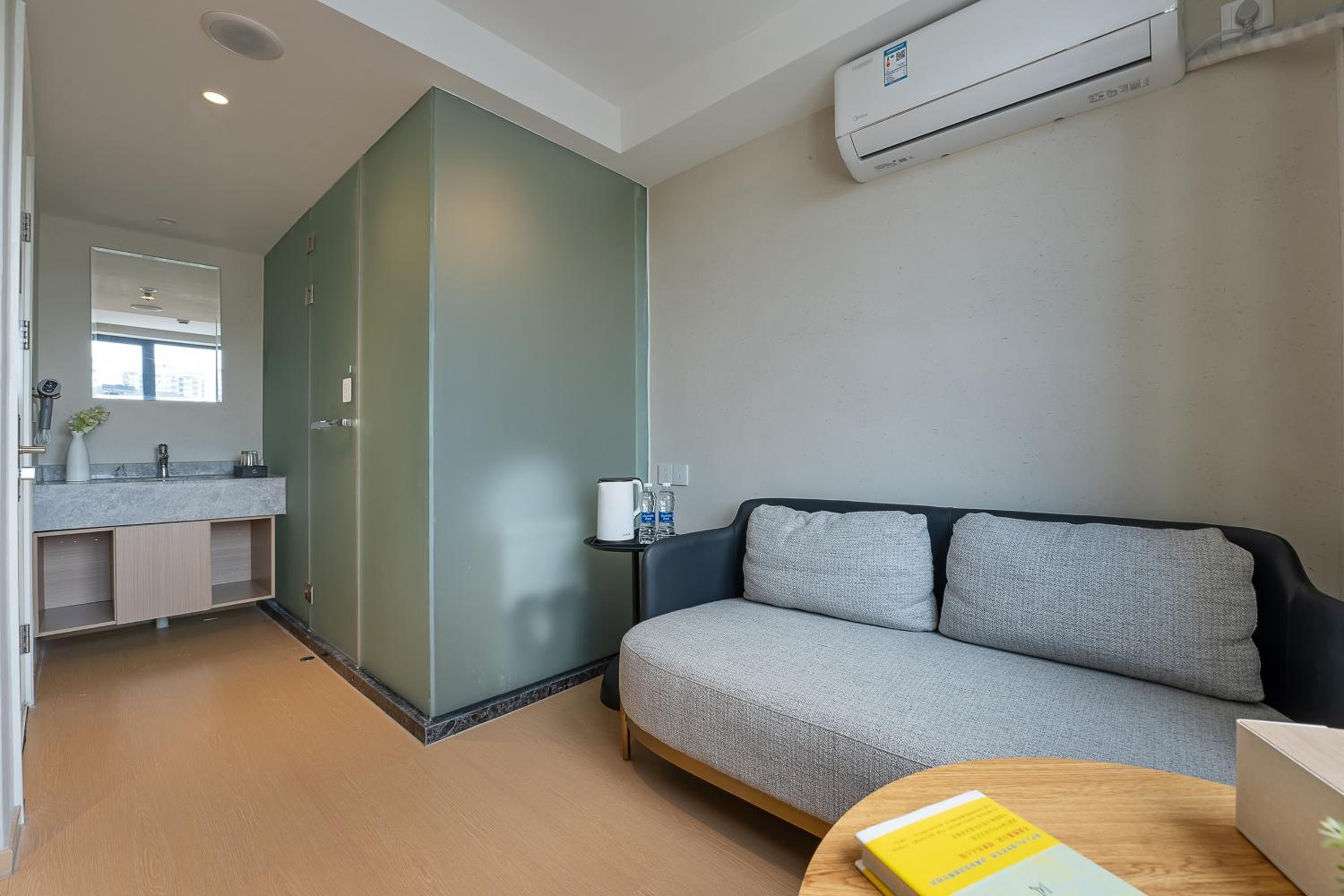 Mulan Road Youth Hotel