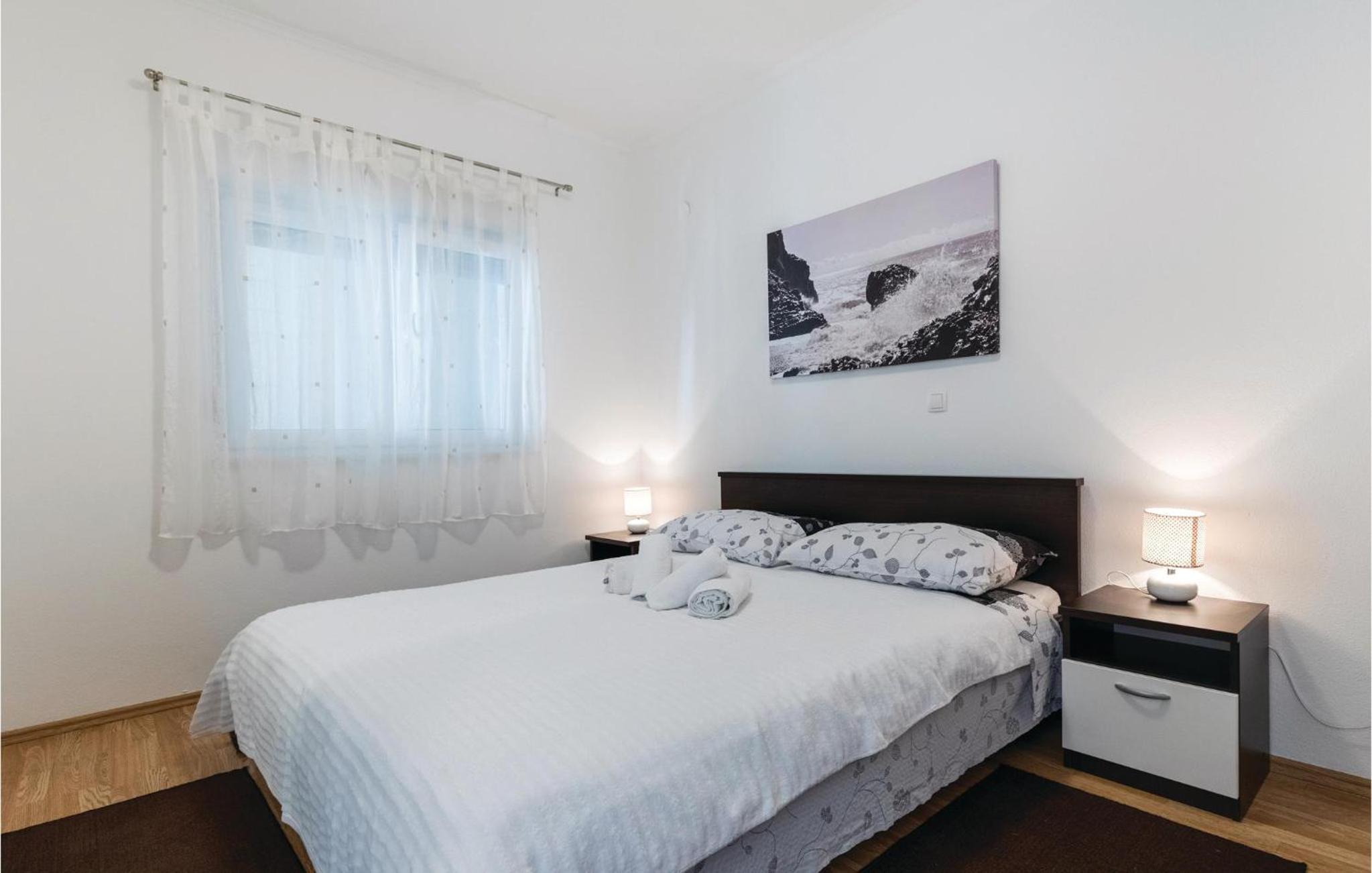 One-Bedroom Apartment Klek With Sea View 04 view 5