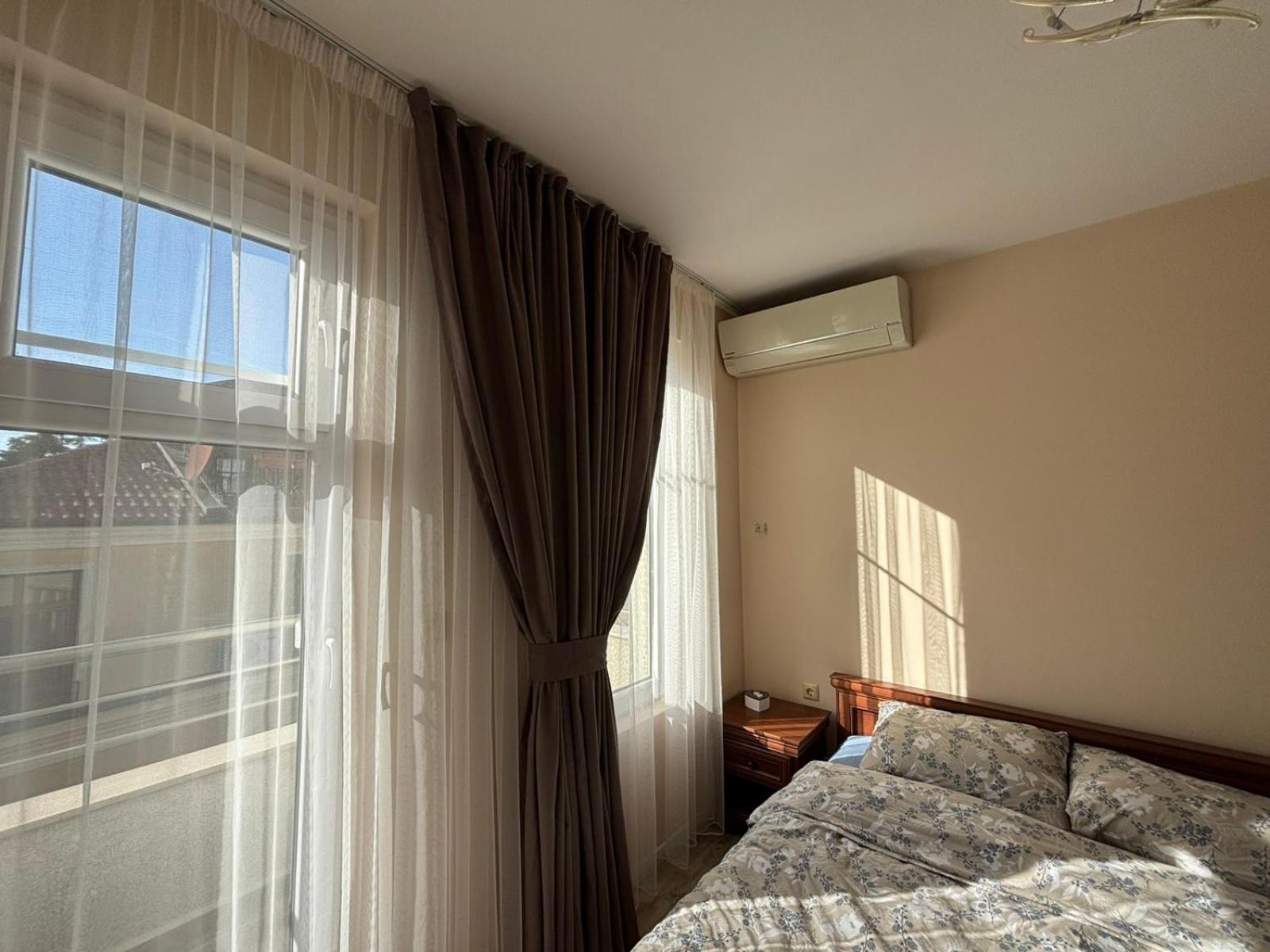 GRAND APARTMENT BOGORIDI - top center near to sea and sea garden