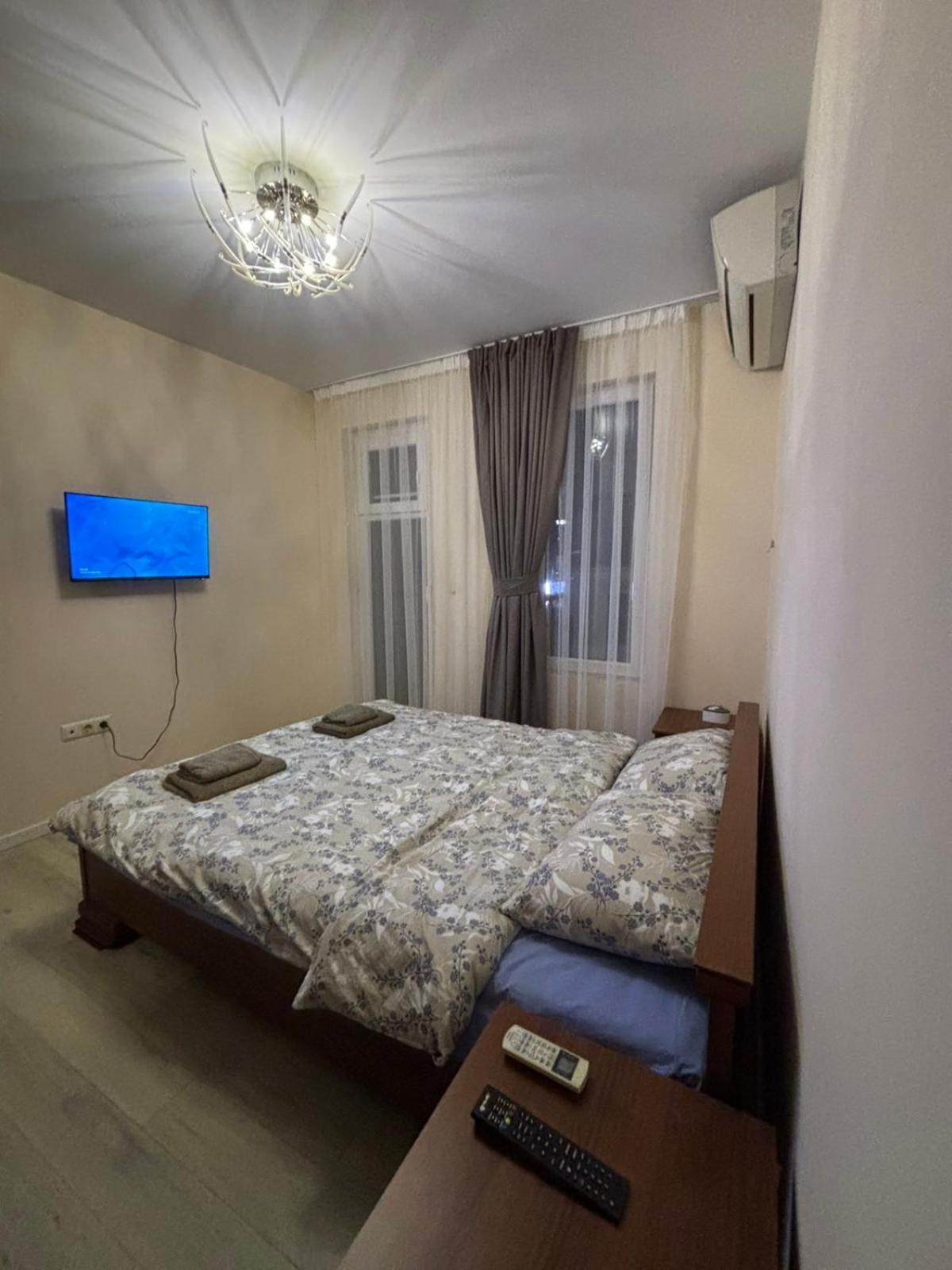 GRAND APARTMENT BOGORIDI - top center near to sea and sea garden