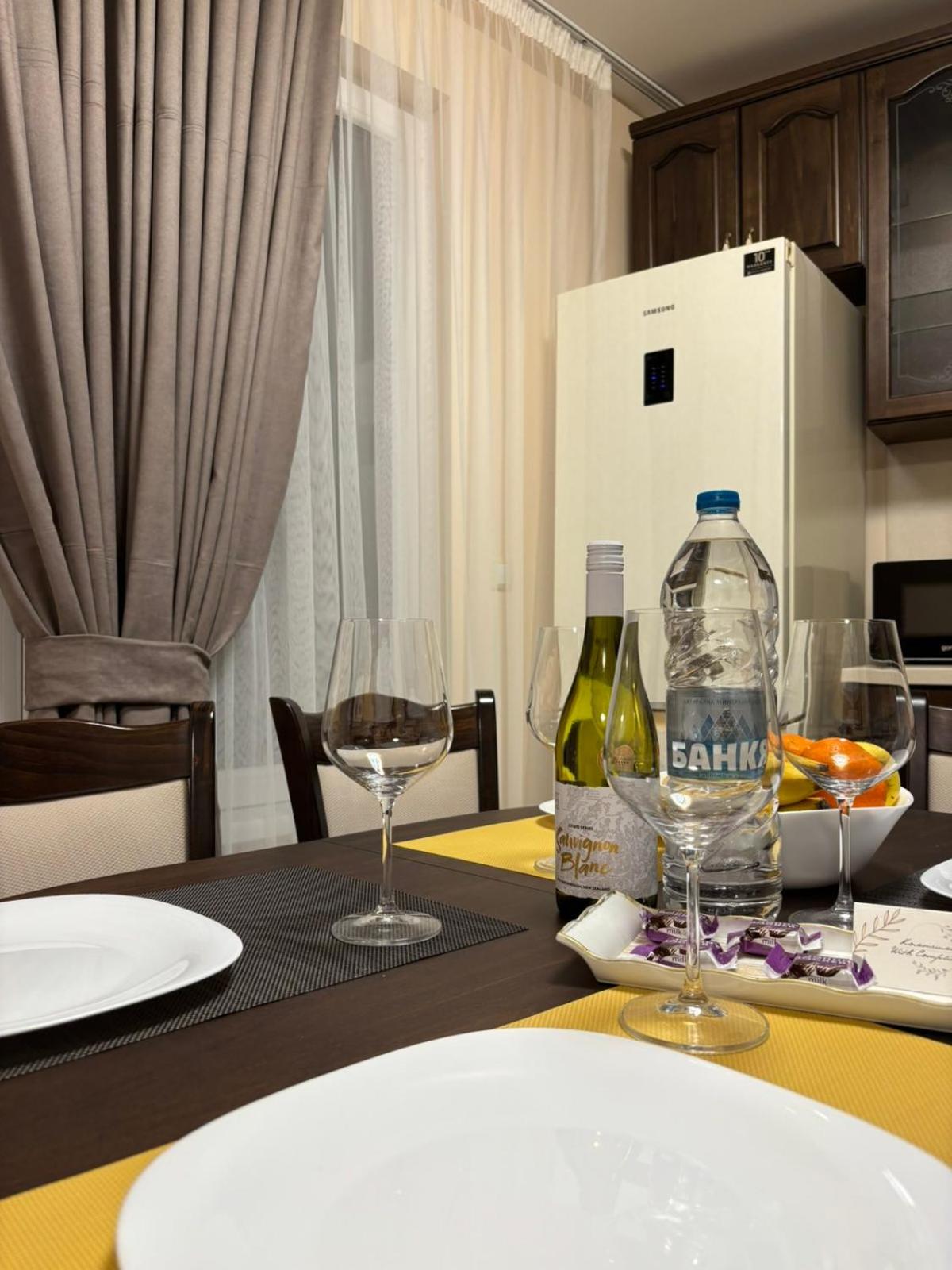 GRAND APARTMENT BOGORIDI - top center near to sea and sea garden