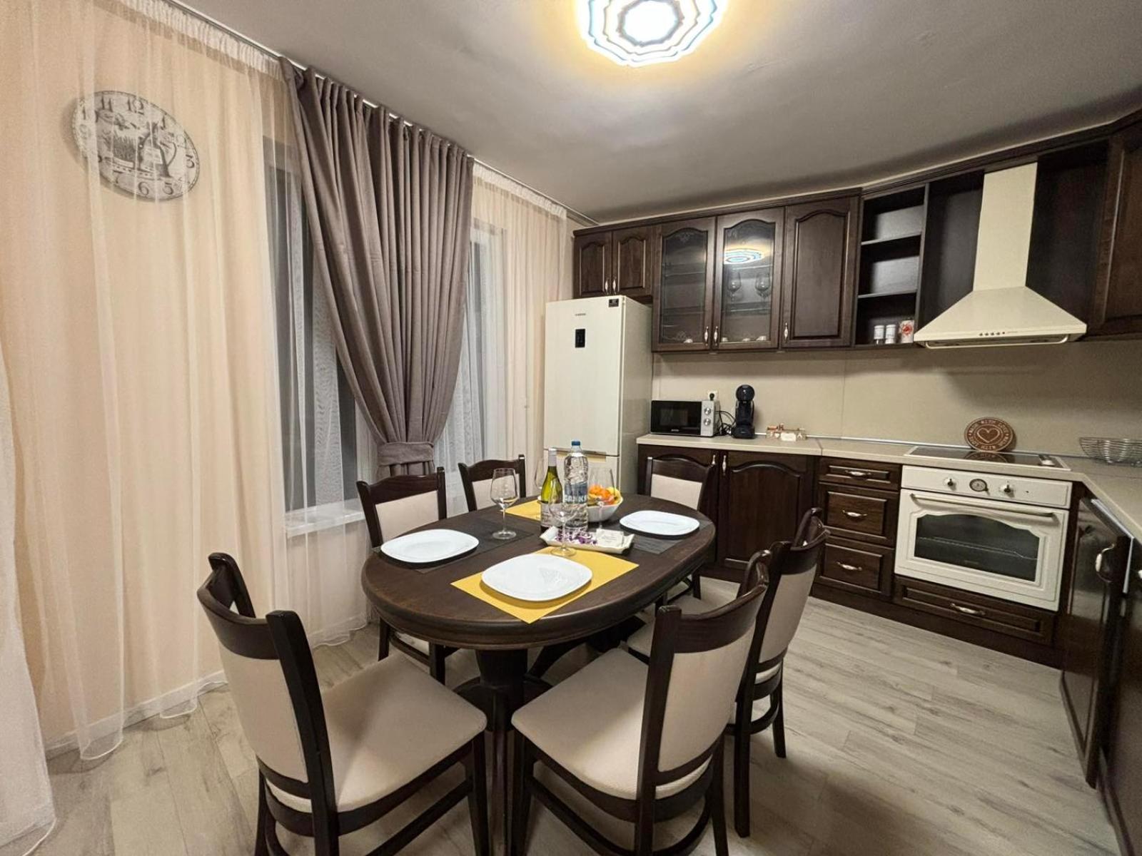 GRAND APARTMENT BOGORIDI - top center near to sea and sea garden