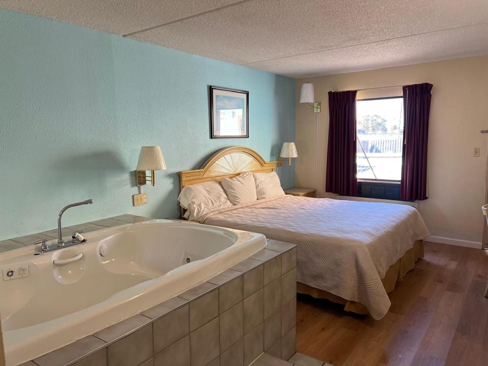 Richmond Vacations - Quality Quarters Inn By OYO Richmond KY I-75 - Property Image 1