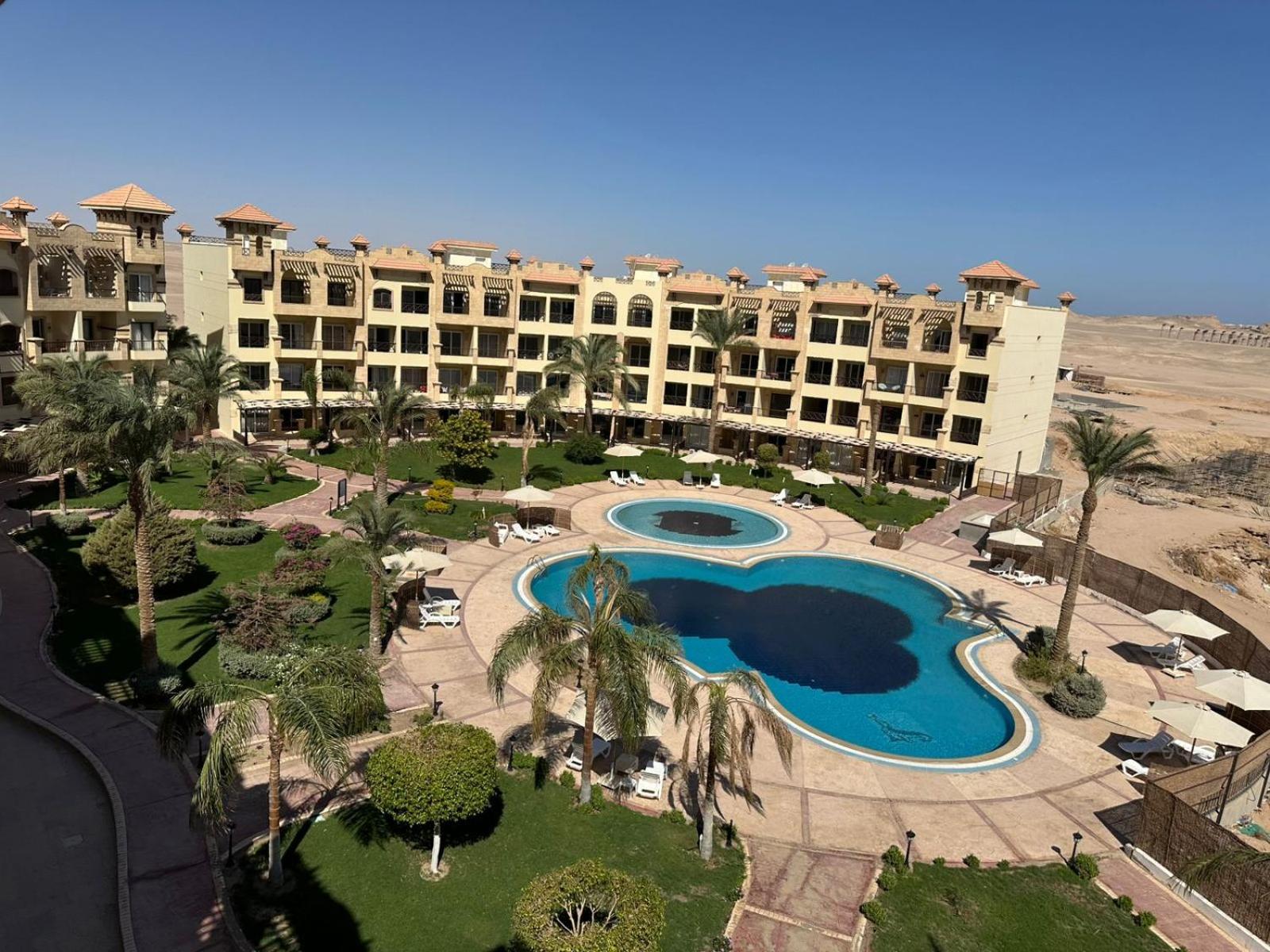 Al Saraya Sahl Hasheesh by Peaks