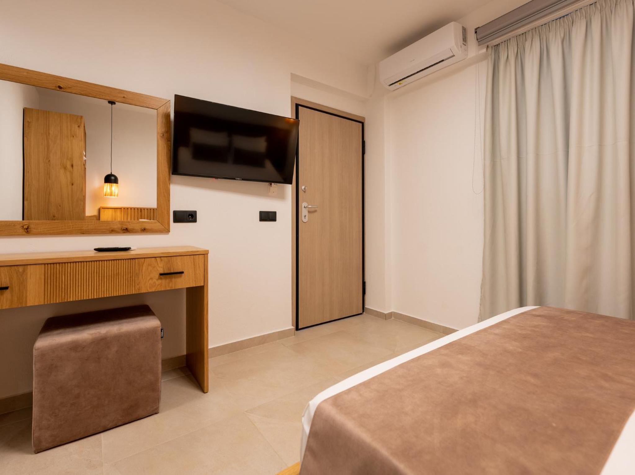 Photo 95