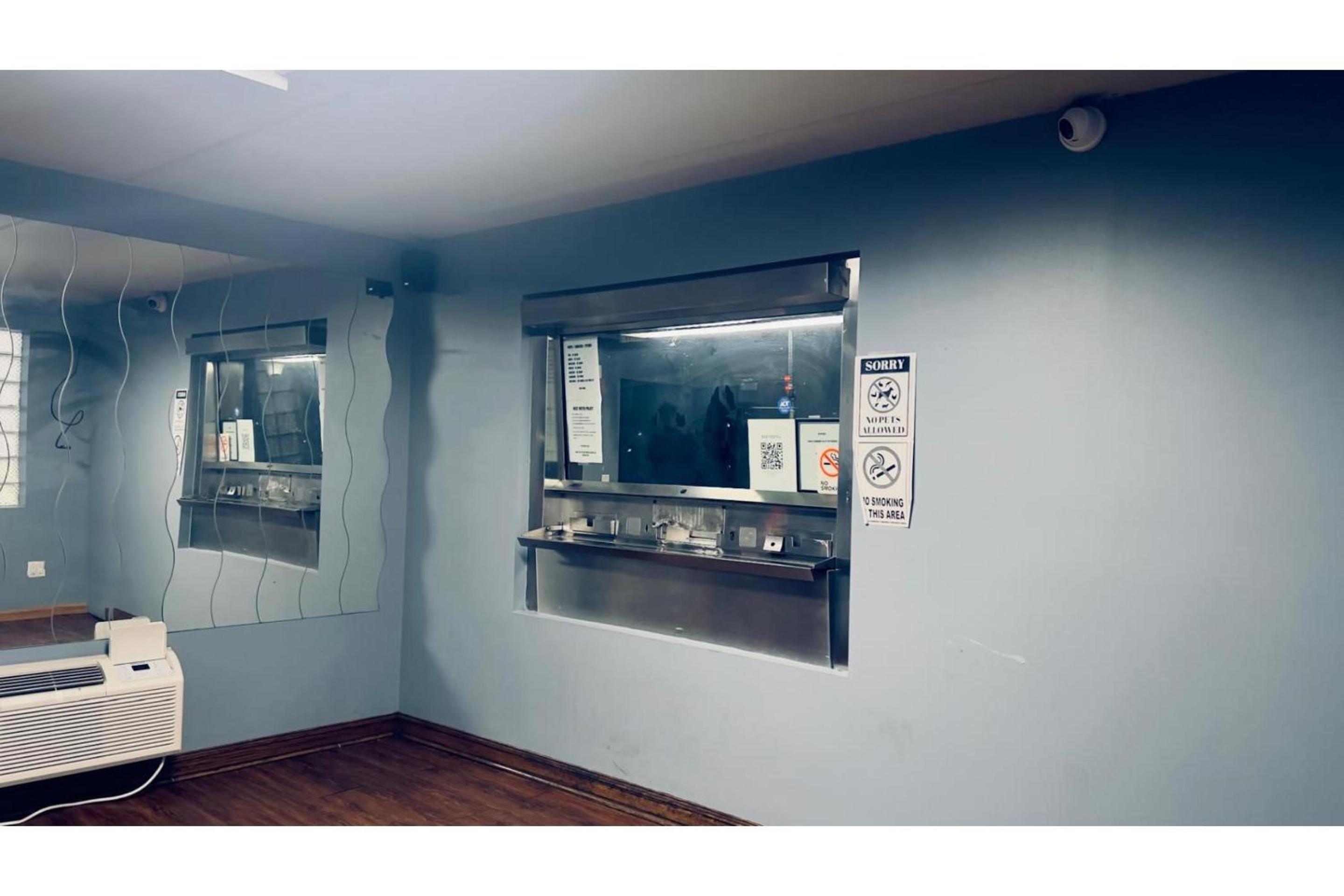 Best Motel By OYO Chicago I-90 view 4