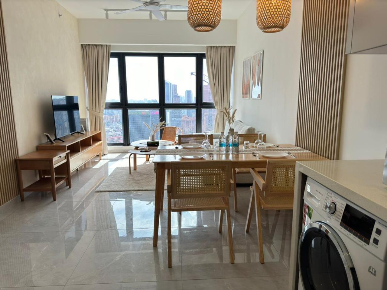 Marigold Suite At Agile Residence
