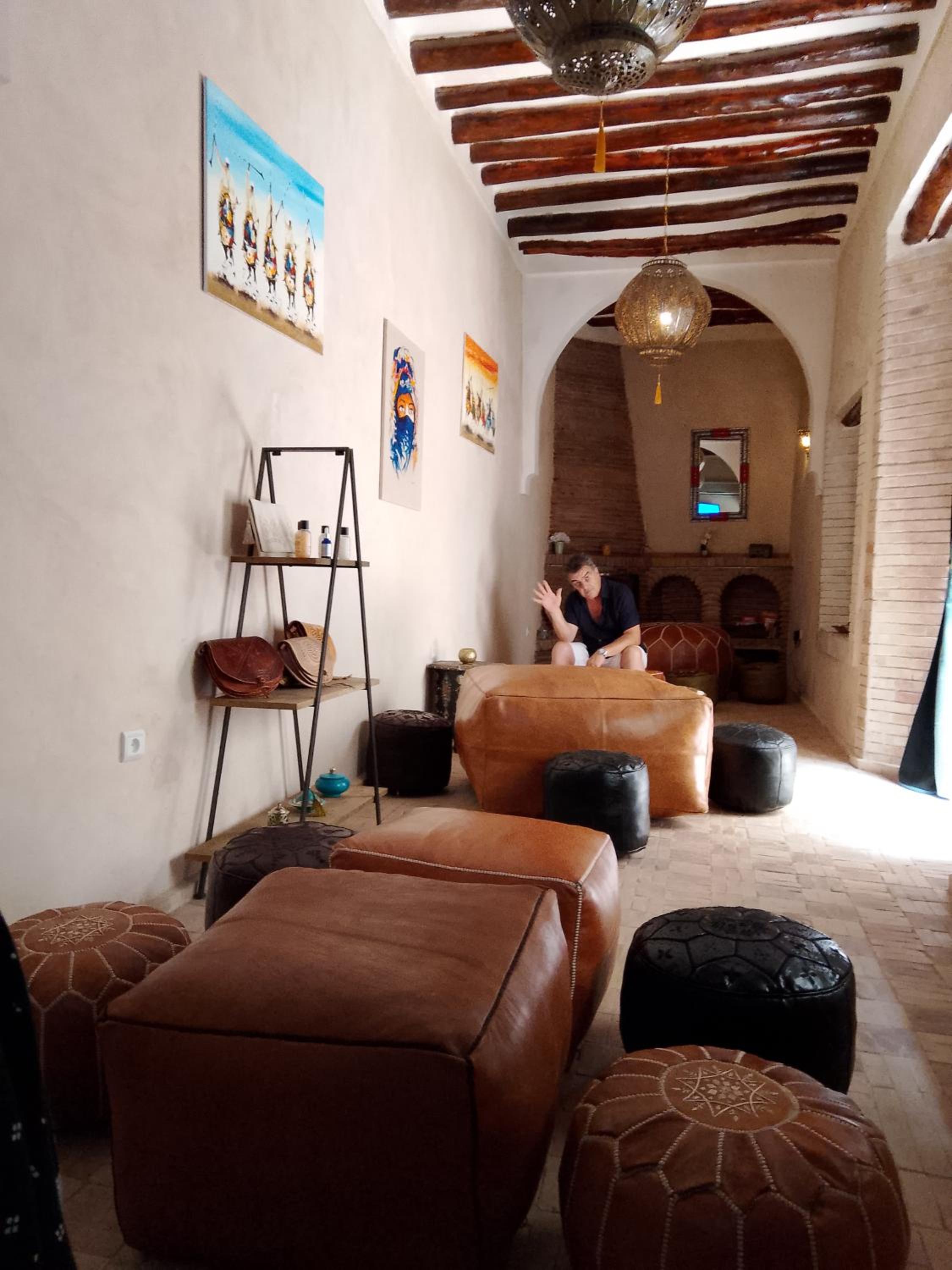 lounge