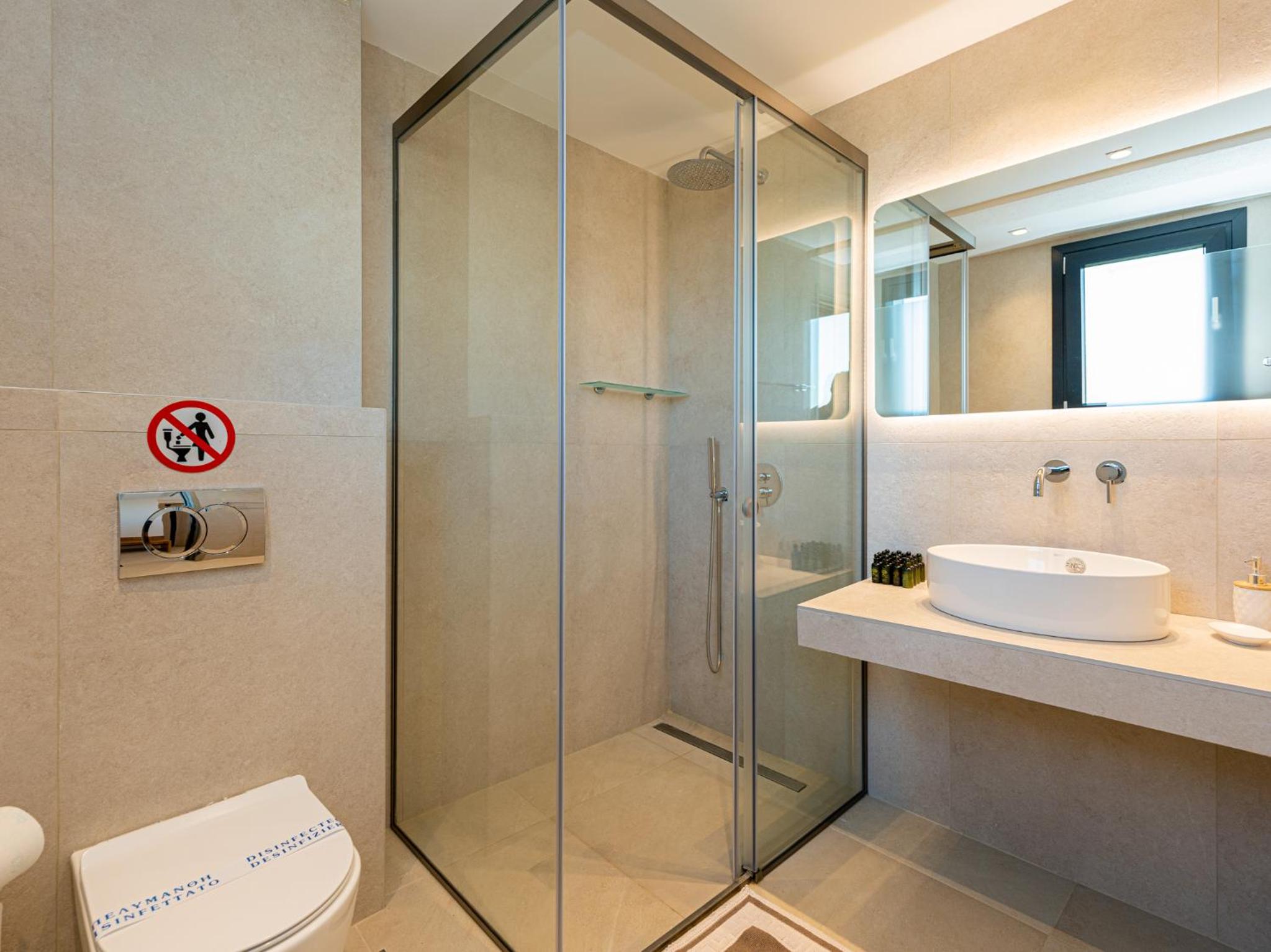 Photo 138