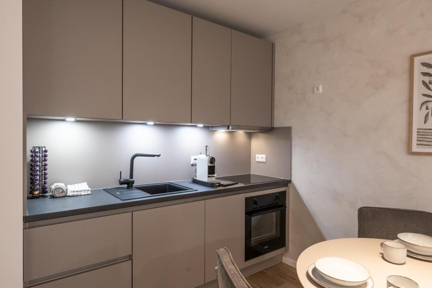 Apartments Lenuel