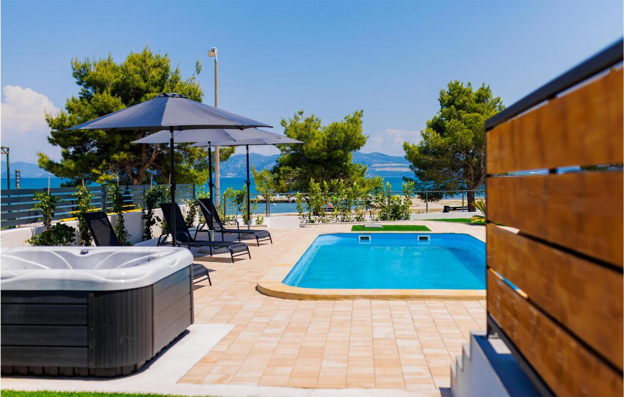 Nice Home In Drace With Sauna view 2